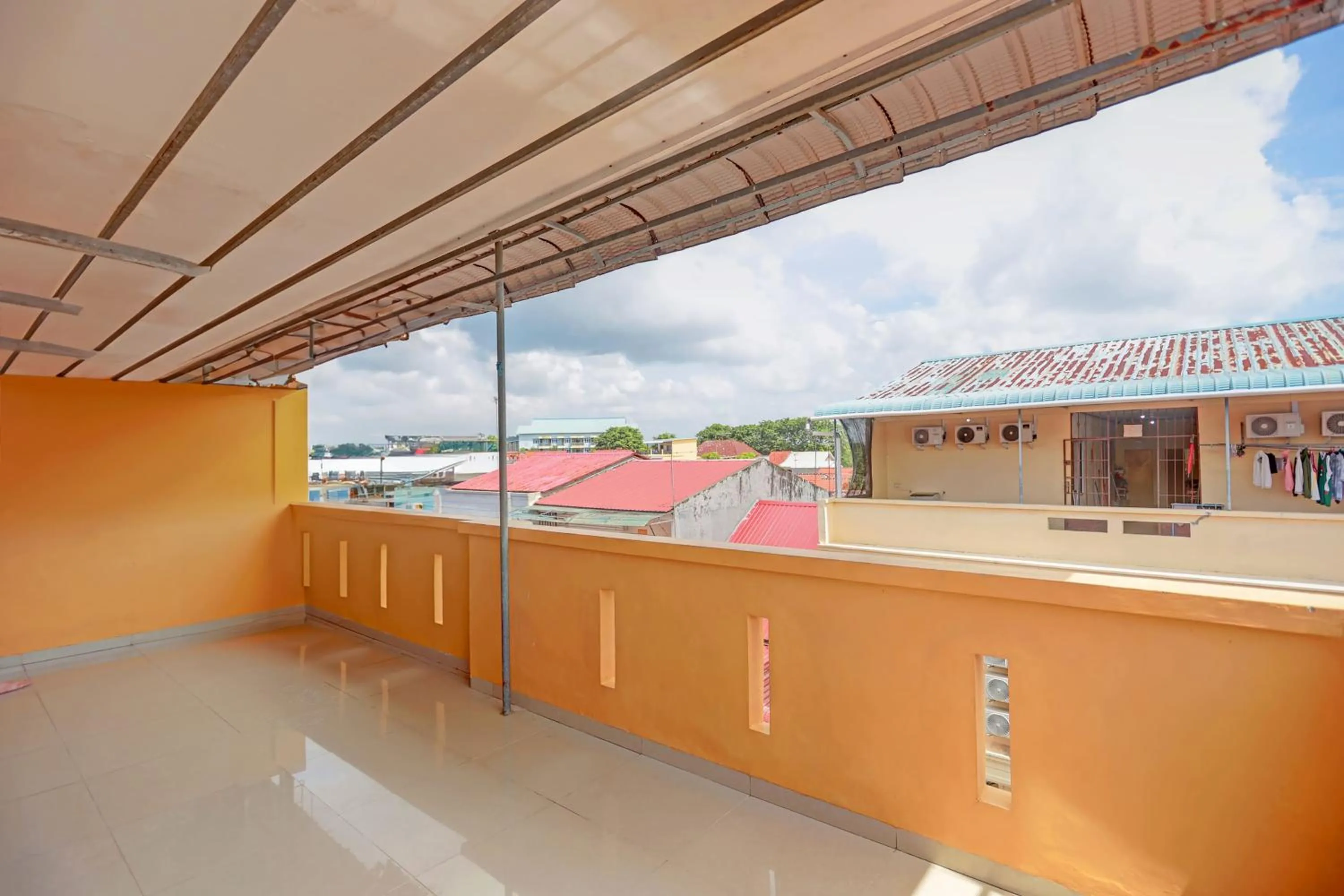 Lobby or reception in Hotel O Octav Homestay