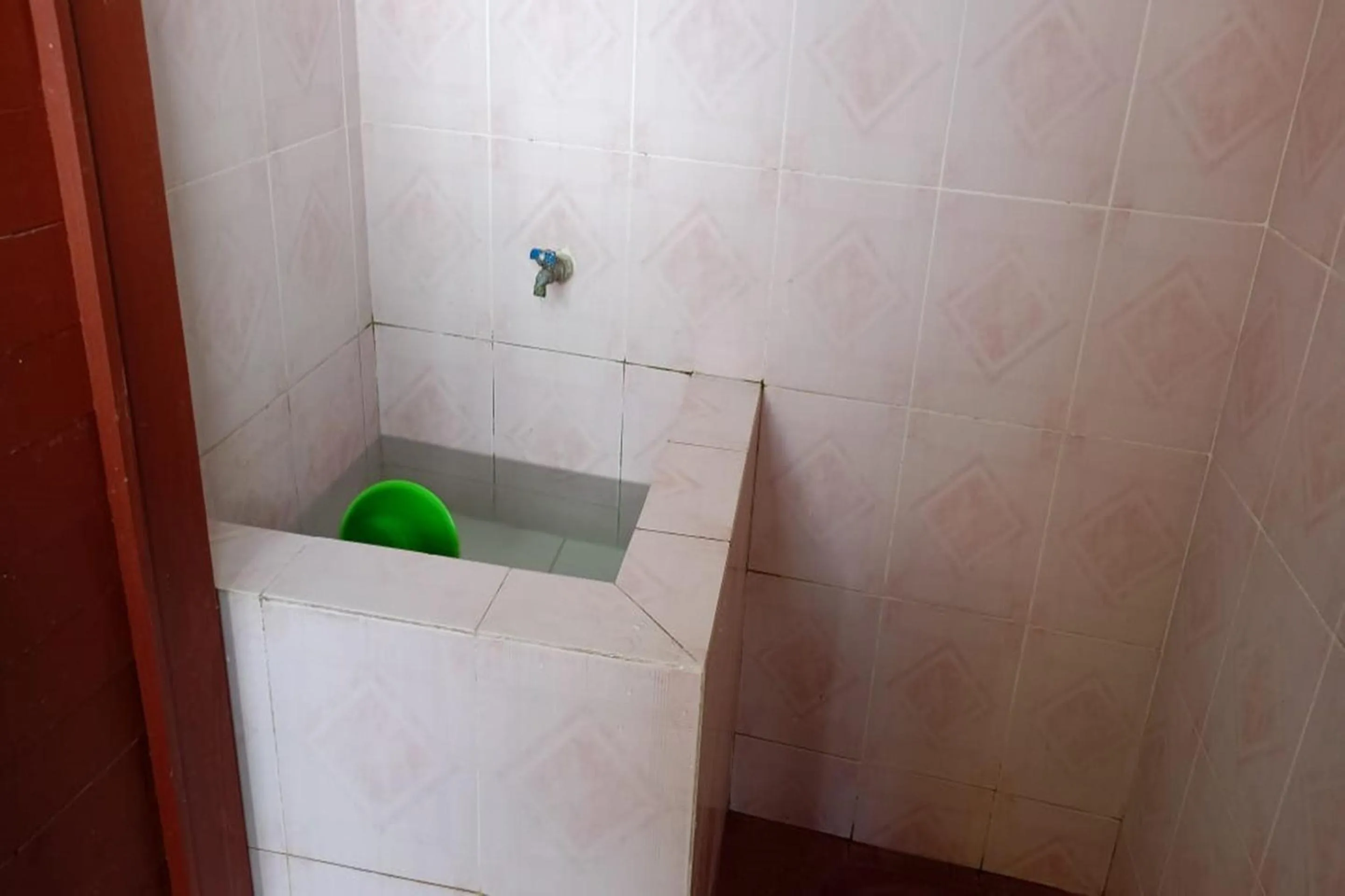 Bathroom in Hotel O Kost Elisabeth Syariah