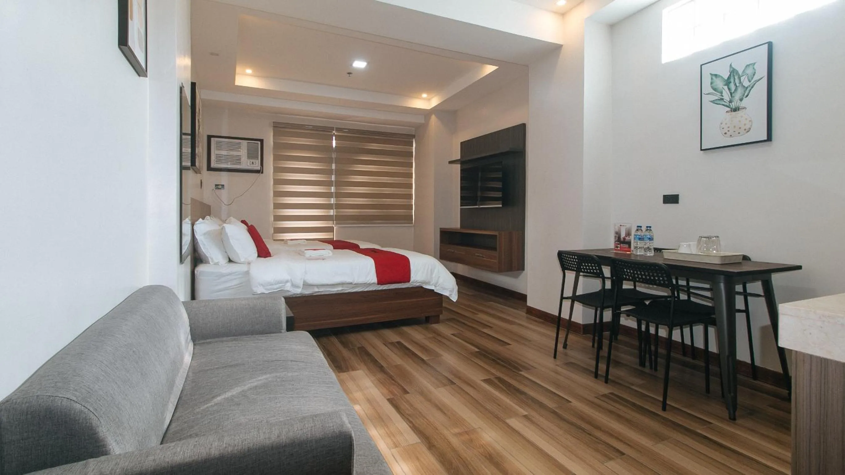 Photo of the whole room, Bed in RedDoorz Plus @ Bez Tower and Residences San Juan