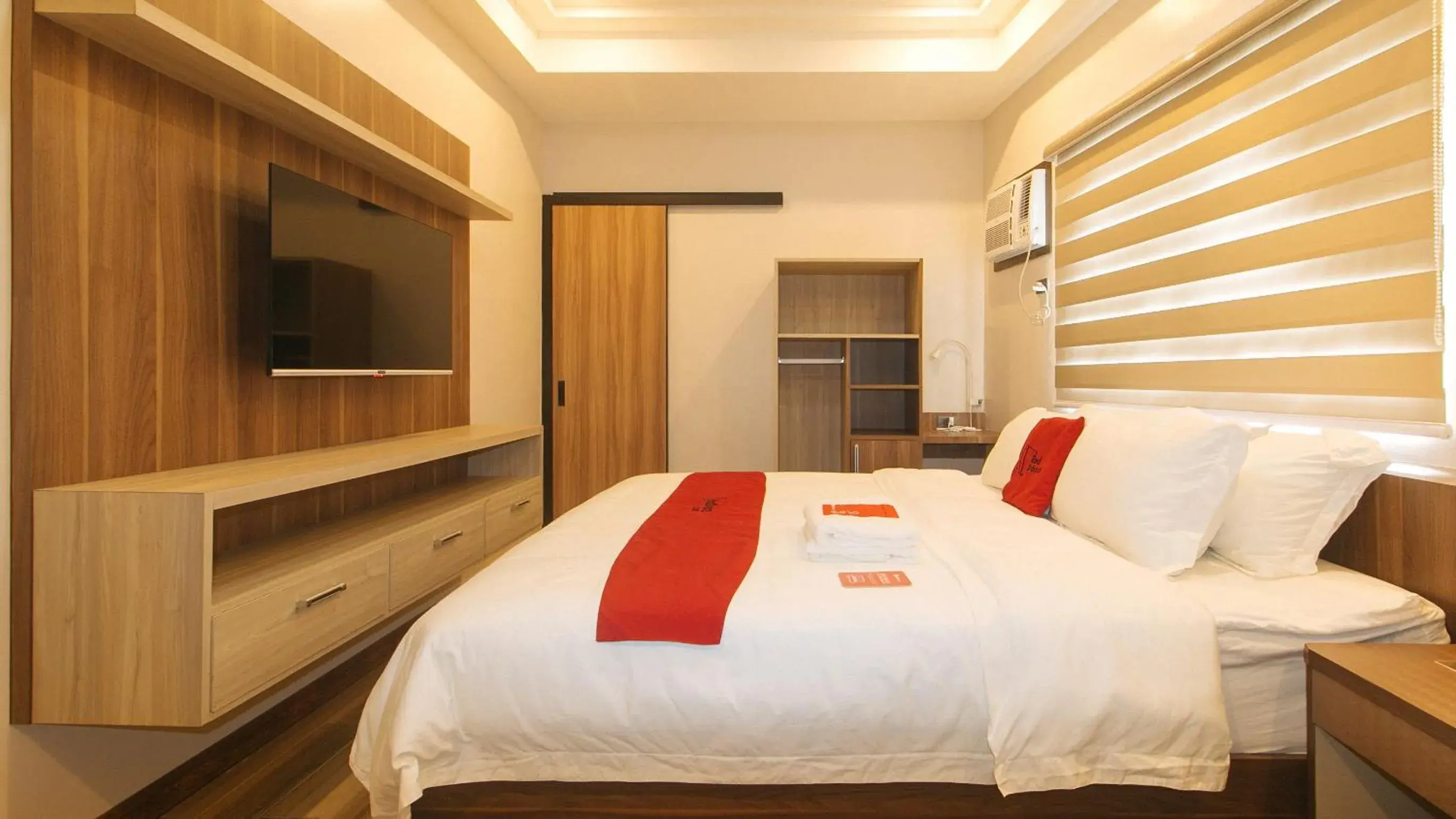 Bed in RedDoorz Plus @ Bez Tower and Residences San Juan Bed in RedDoorz Plus @ Bez Tower and Residences San Juan