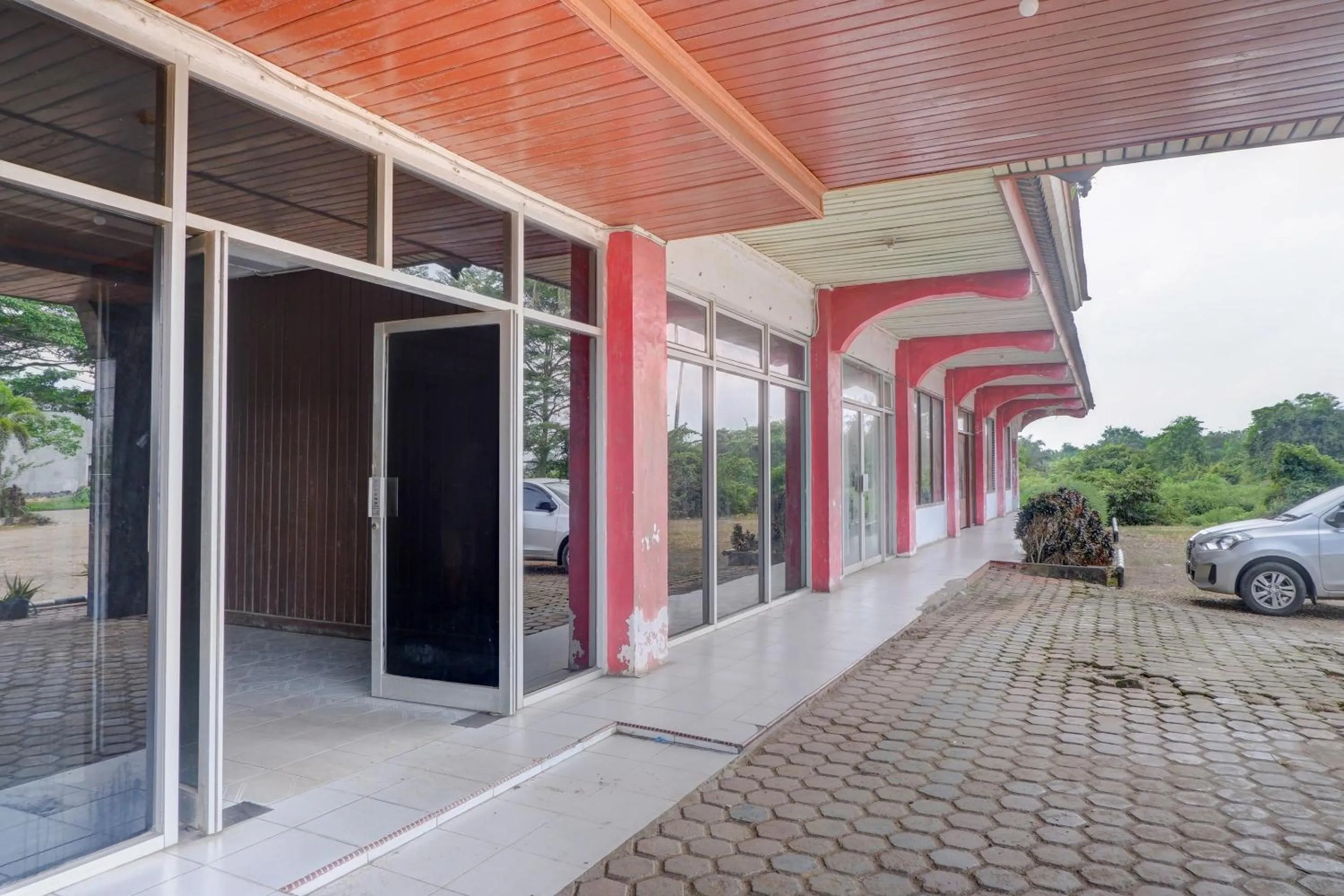 Lobby or reception in Hotel O Tepian Batang Hari