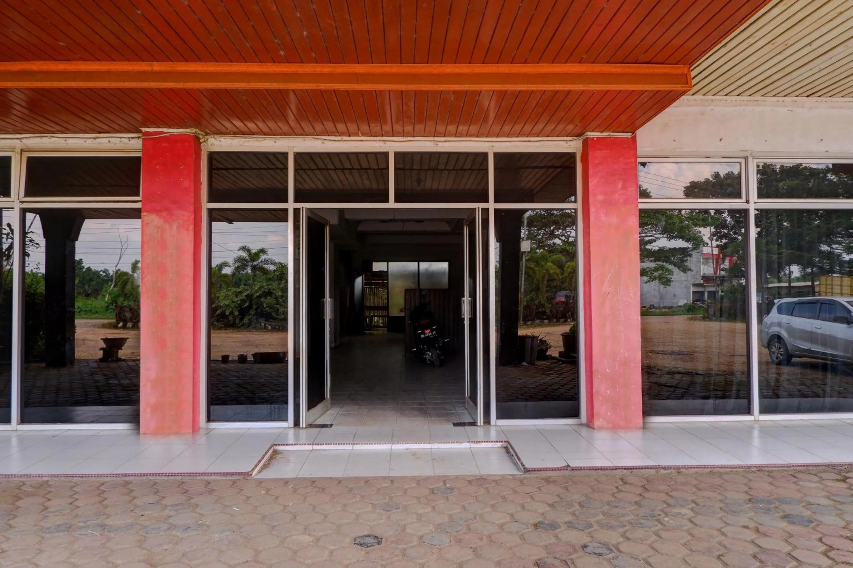 Lobby or reception in Hotel O Tepian Batang Hari