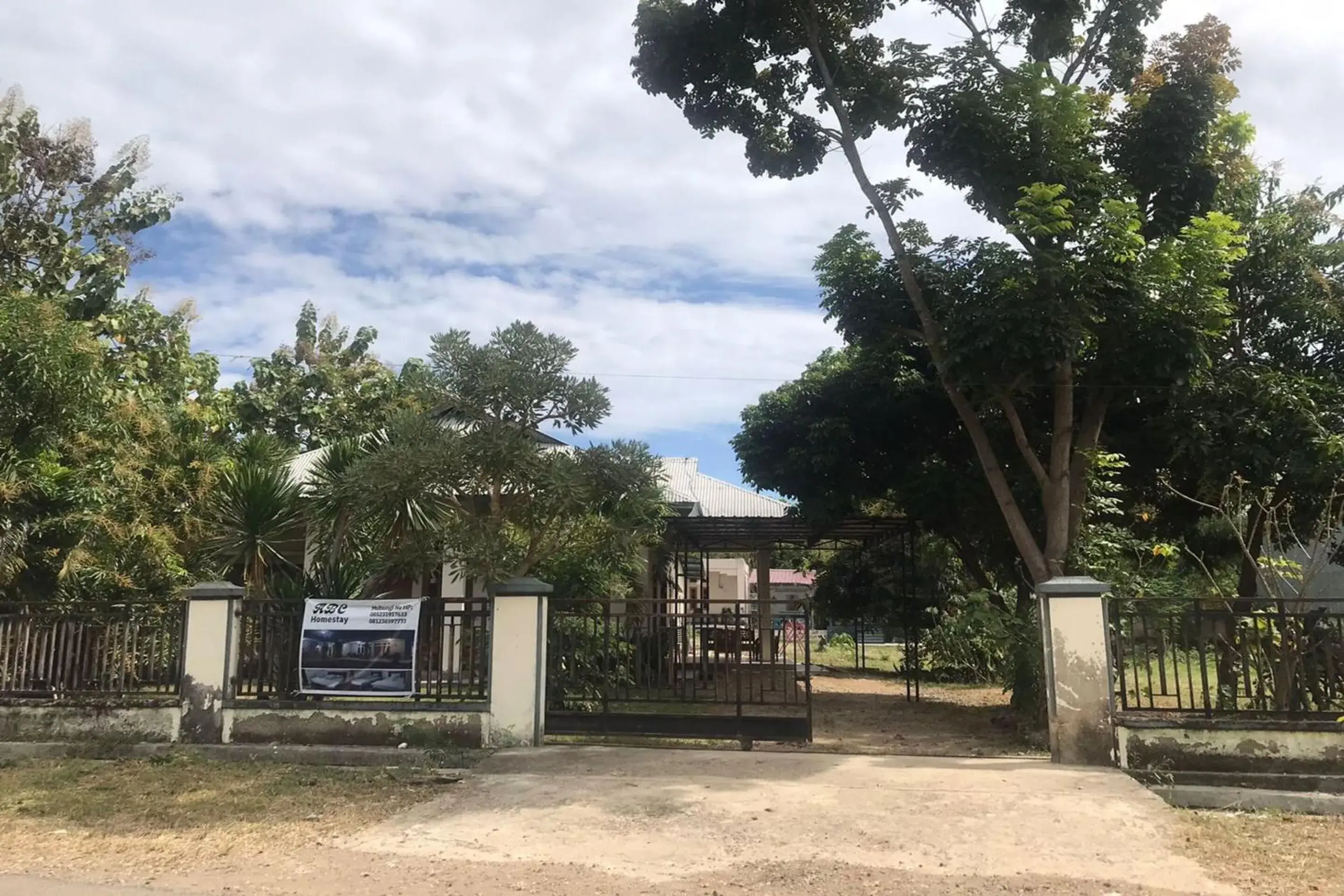 Facade/entrance in Hotel O Abc Homestay Facade/entrance in Hotel O Abc Homestay