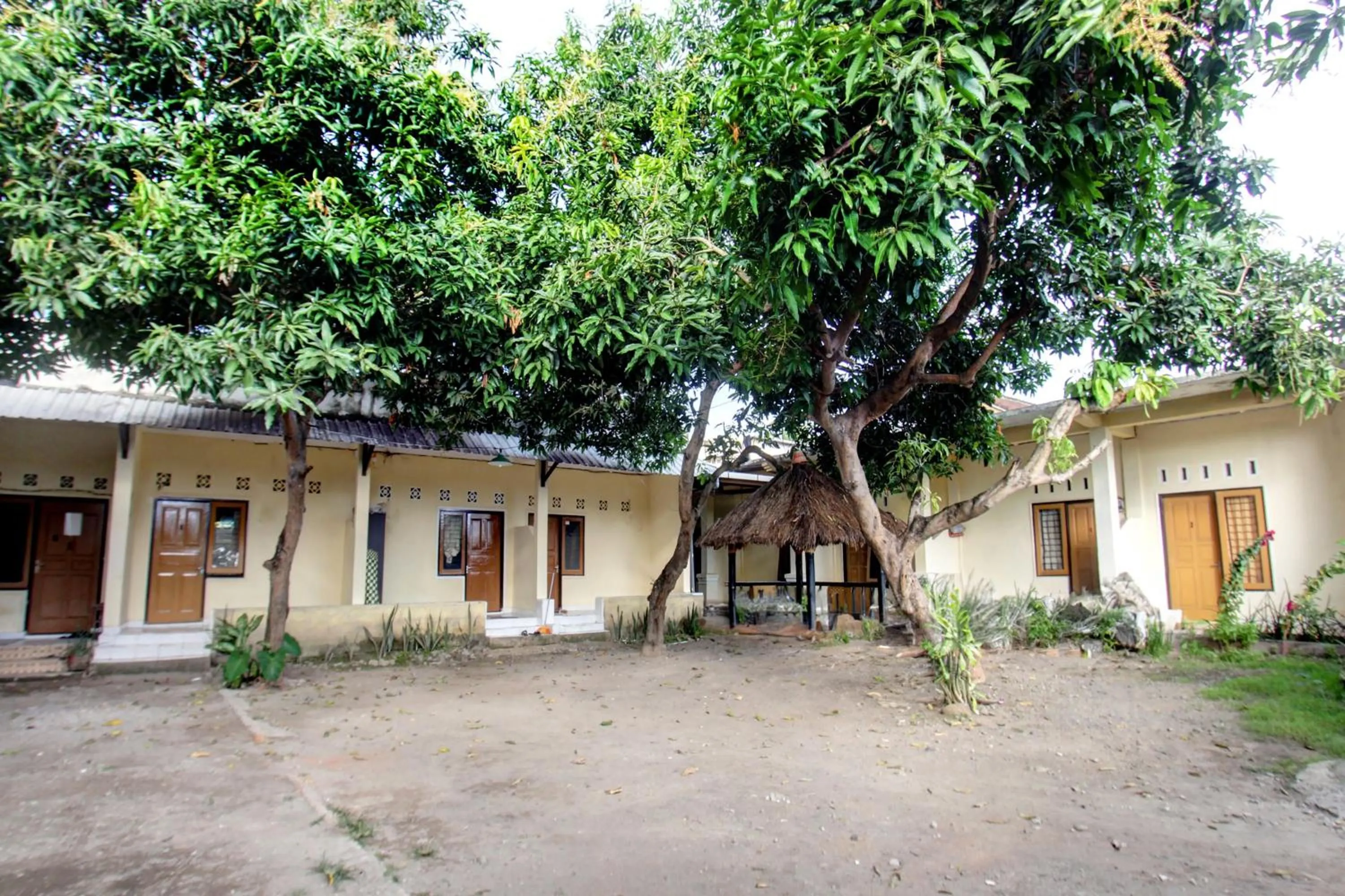 Facade/entrance in Hotel O Kos Moncok