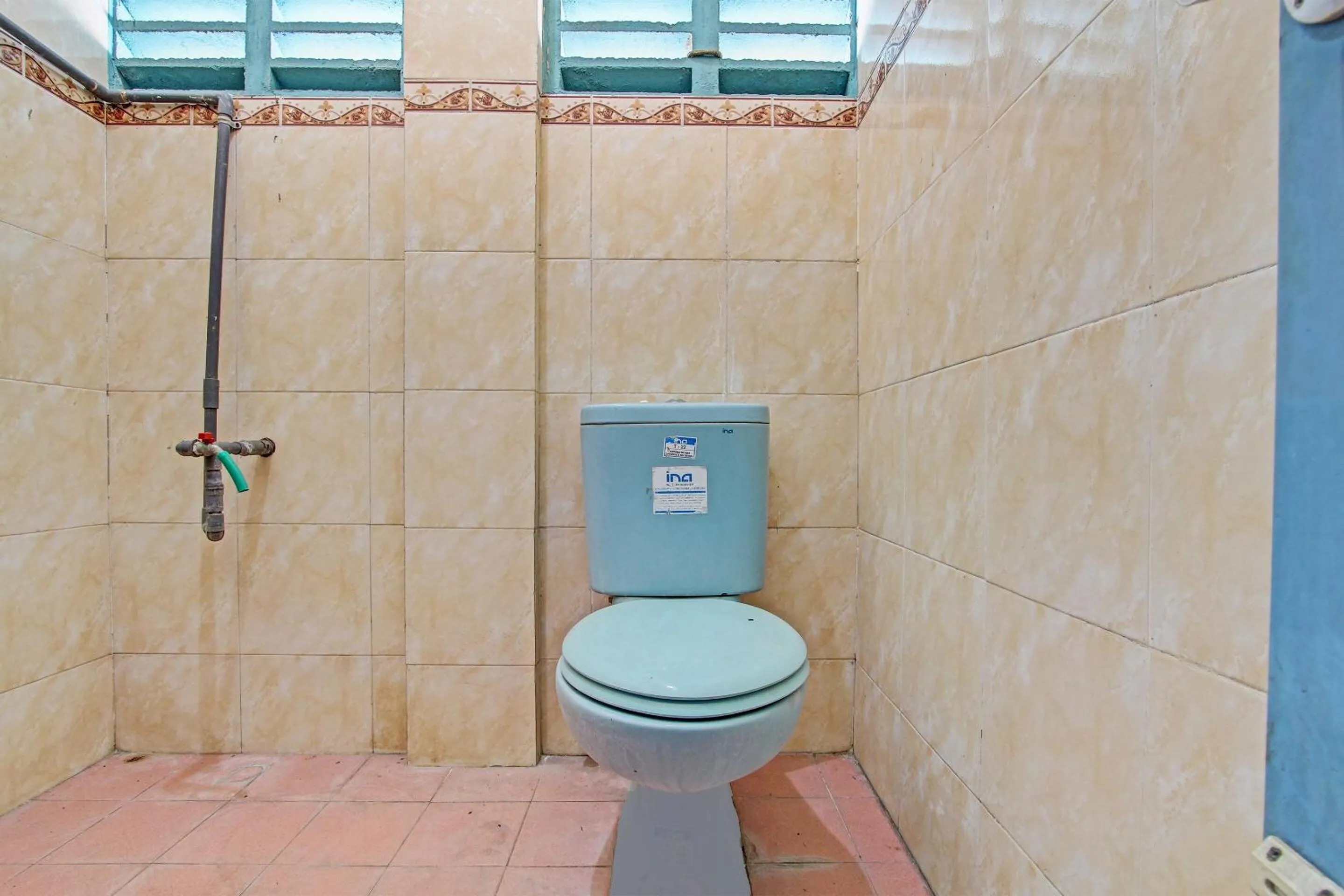 Bathroom in SPOT ON 92760 Global Media Homestay Syariah
