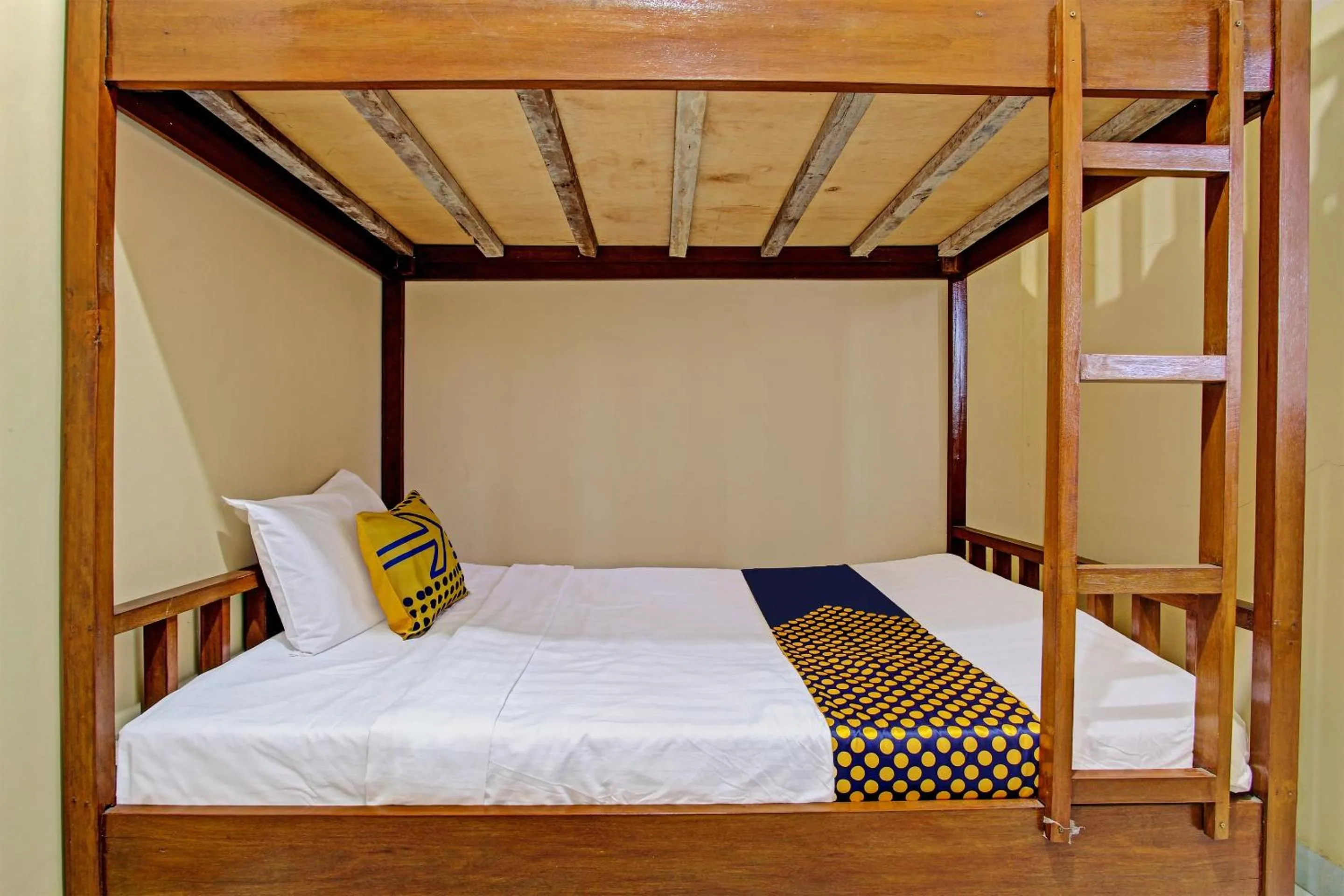 Bedroom, Bed in SPOT ON 92760 Global Media Homestay Syariah