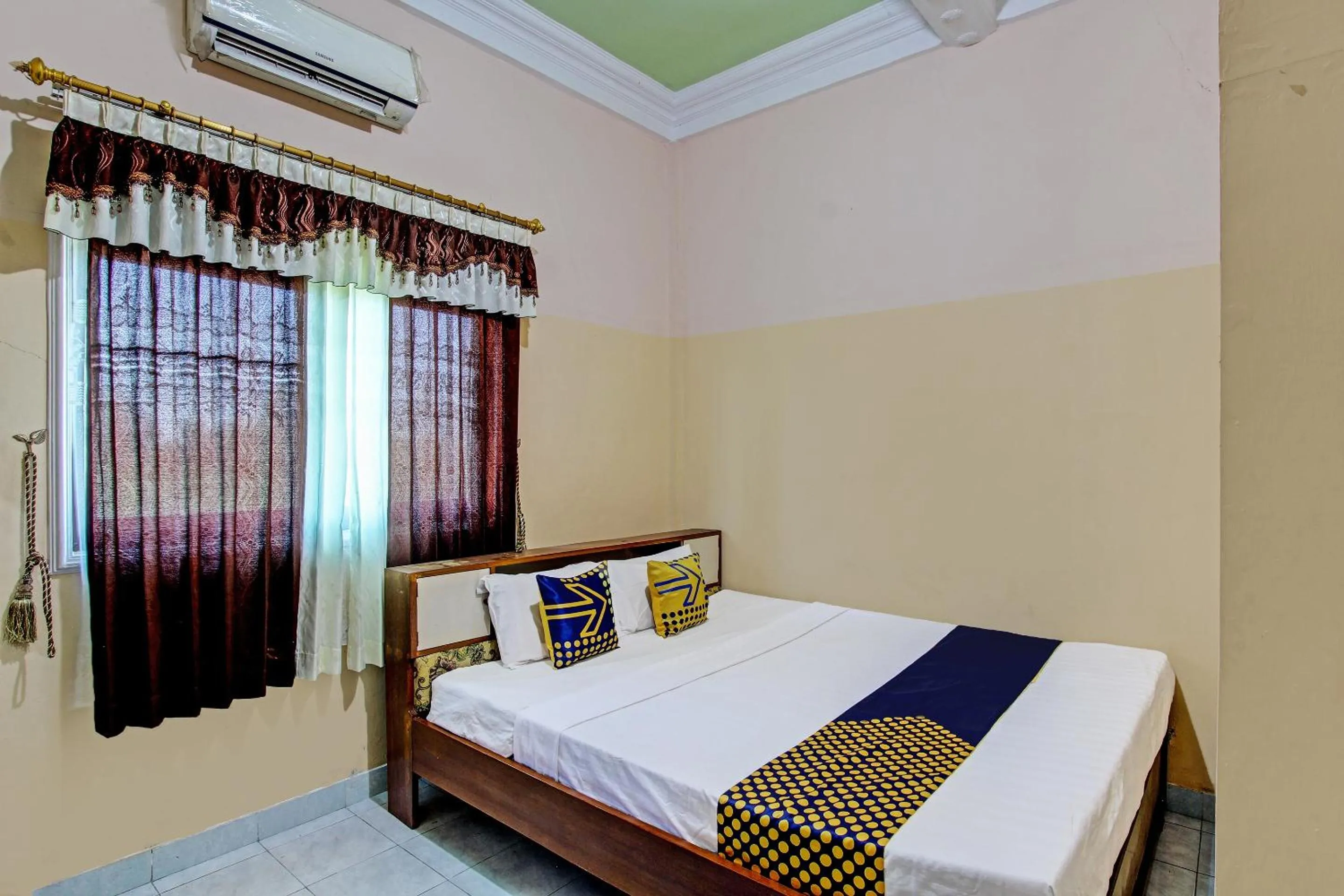 Bedroom, Bed in SPOT ON 92760 Global Media Homestay Syariah