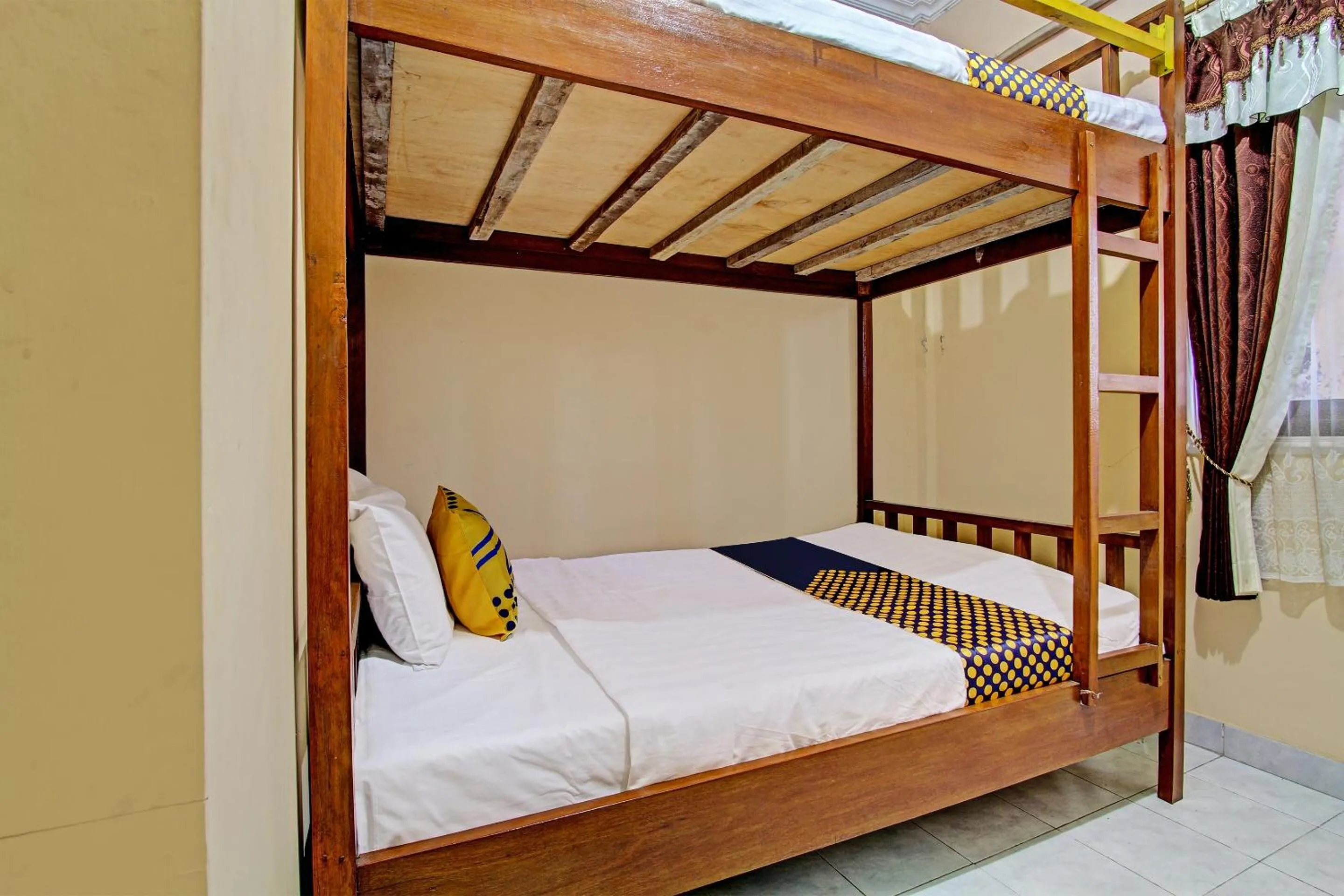 Bedroom, Bed in SPOT ON 92760 Global Media Homestay Syariah