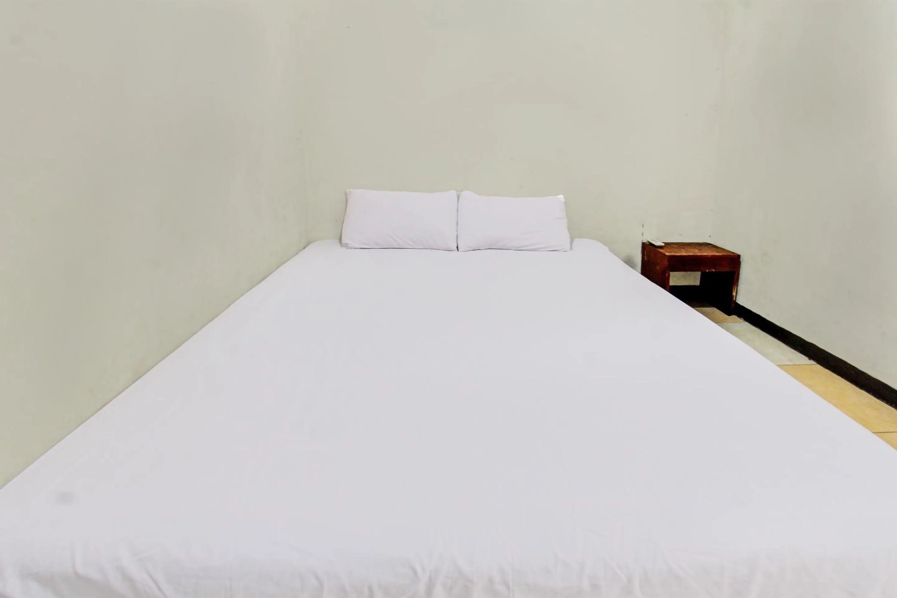 Bedroom, Bed in Hotel O Motel Langko