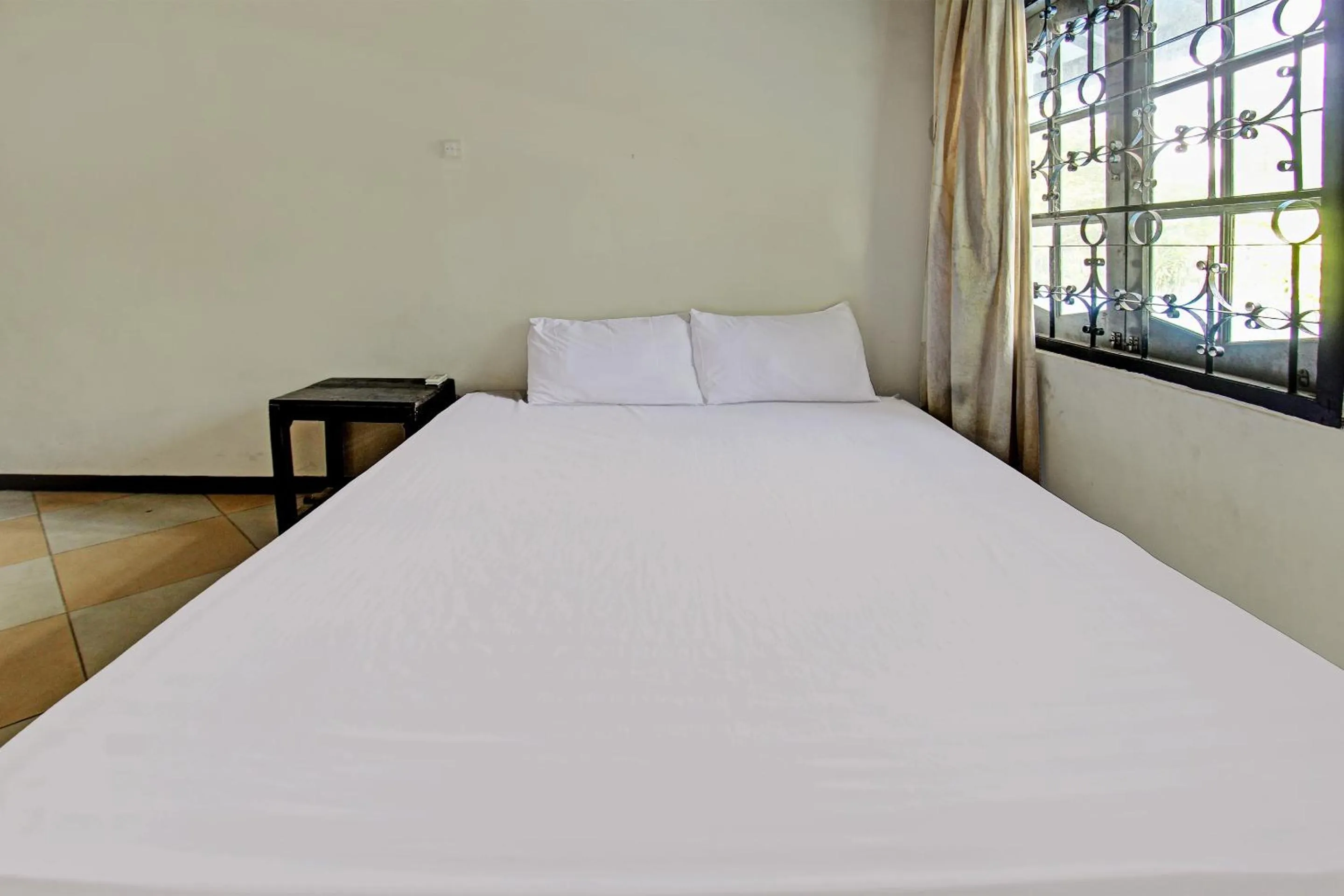 Bedroom, Bed in Hotel O Motel Langko