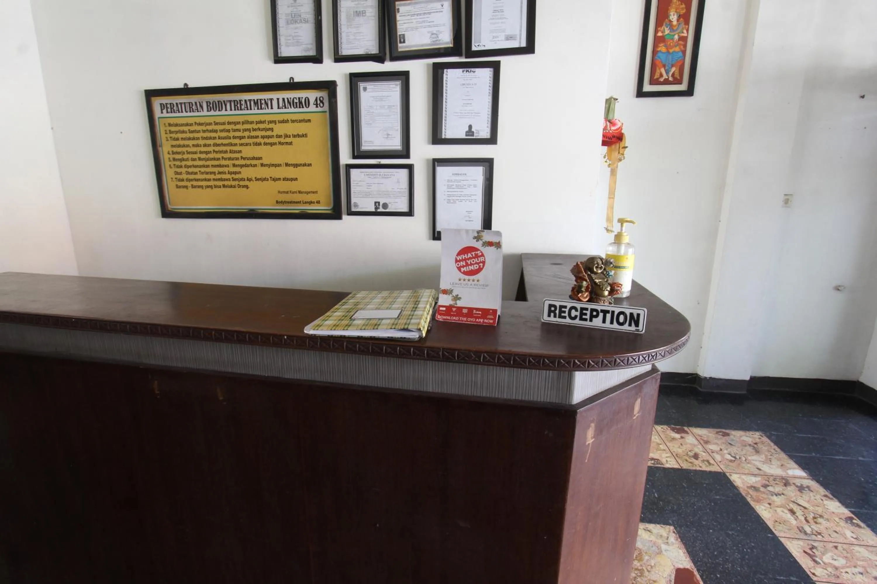 Lobby or reception in Hotel O Motel Langko