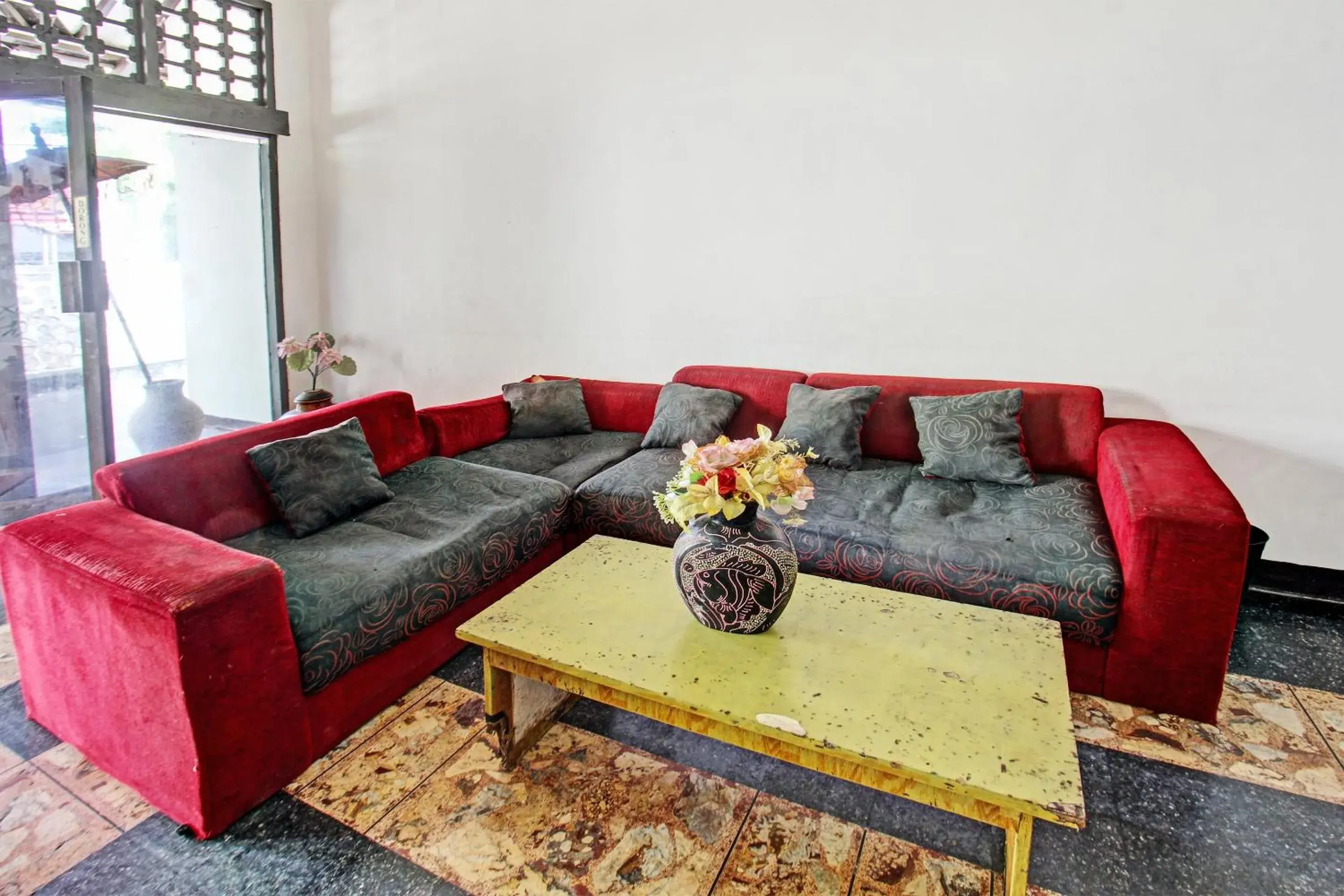 Lobby or reception in Hotel O Motel Langko Lobby or reception in Hotel O Motel Langko