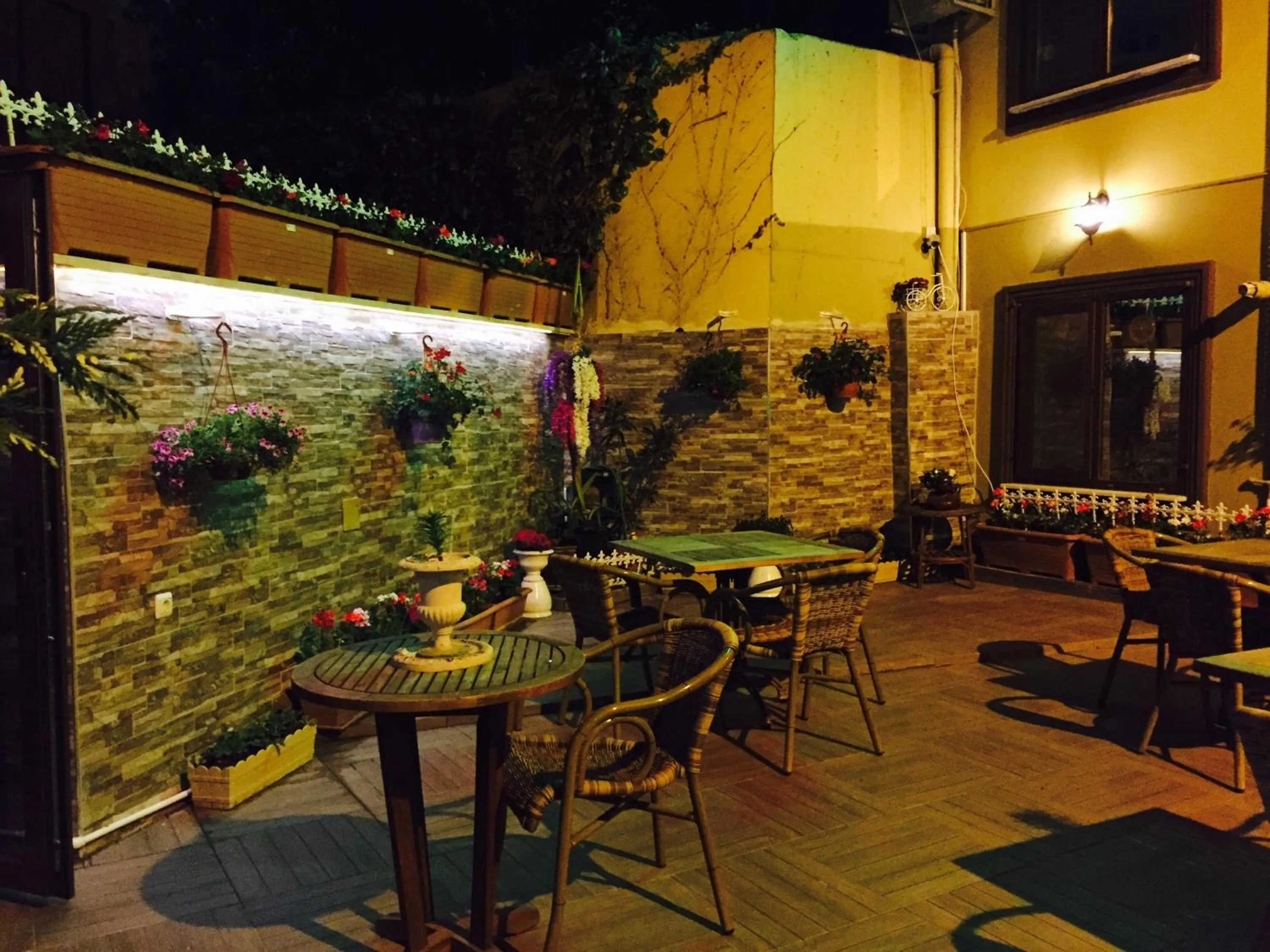 Patio in Araz Apart