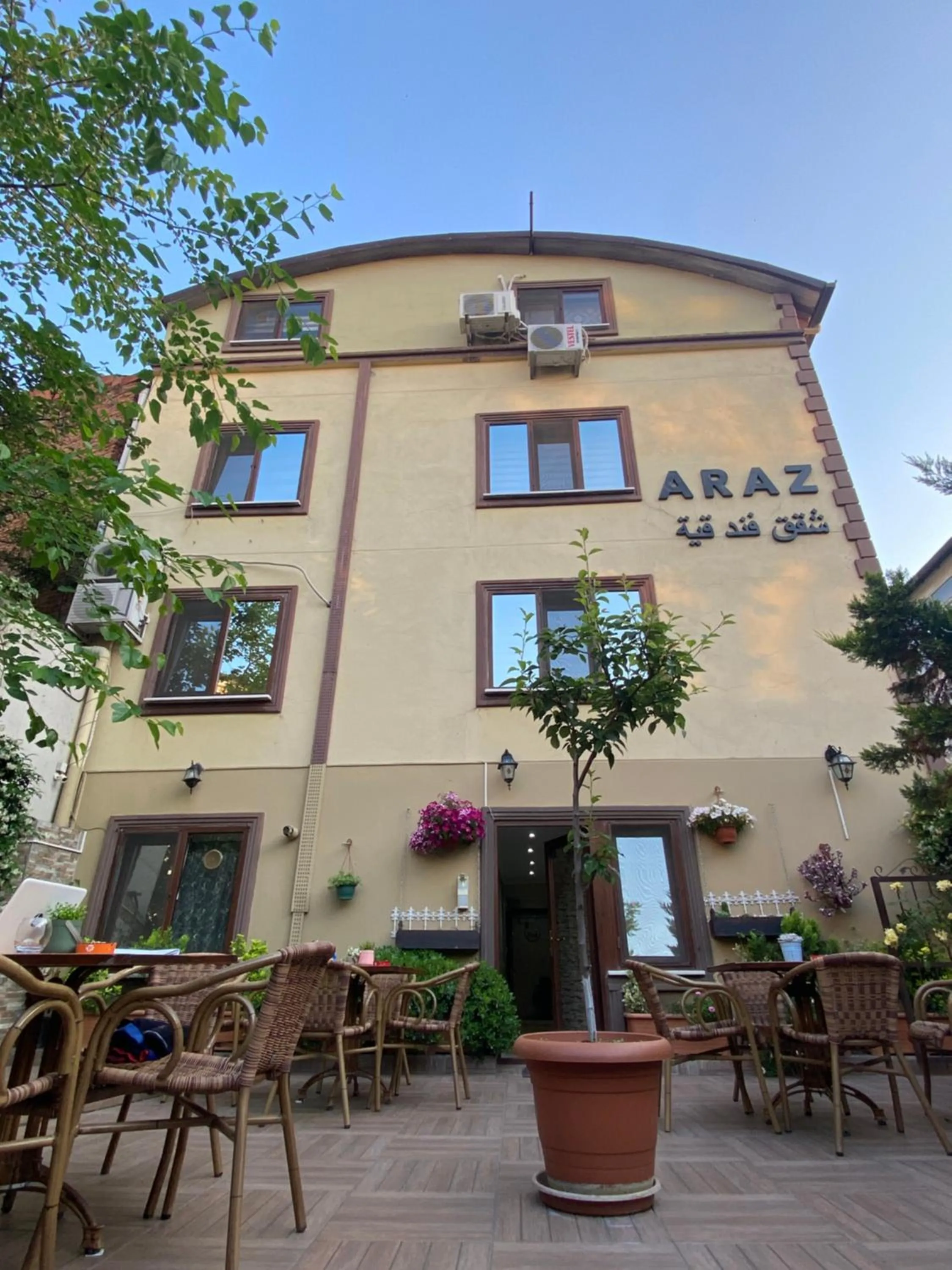 Property building in Araz Apart