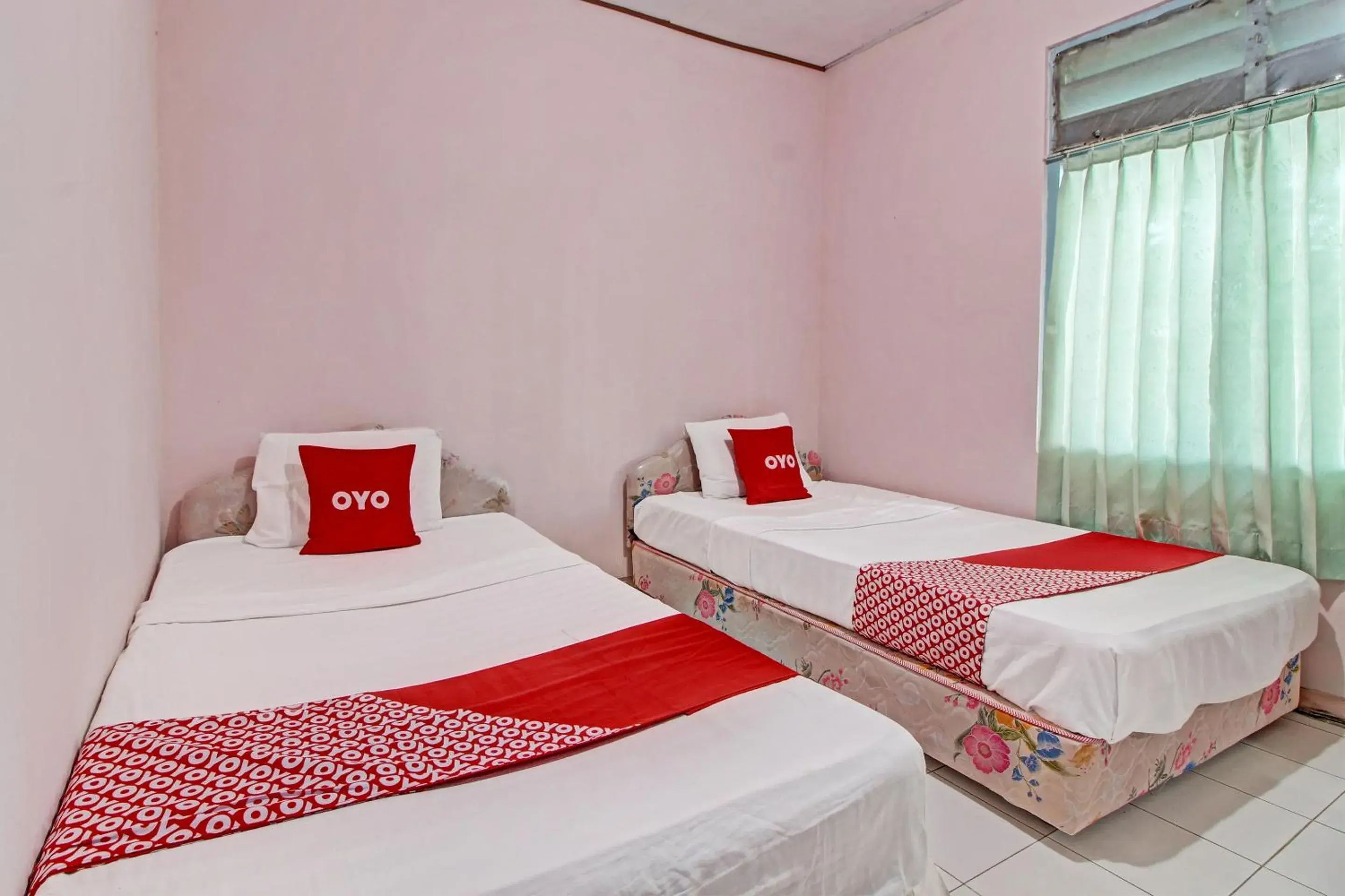 Bedroom, Bed in Hotel O Sendang Asri Bedroom, Bed in Hotel O Sendang Asri