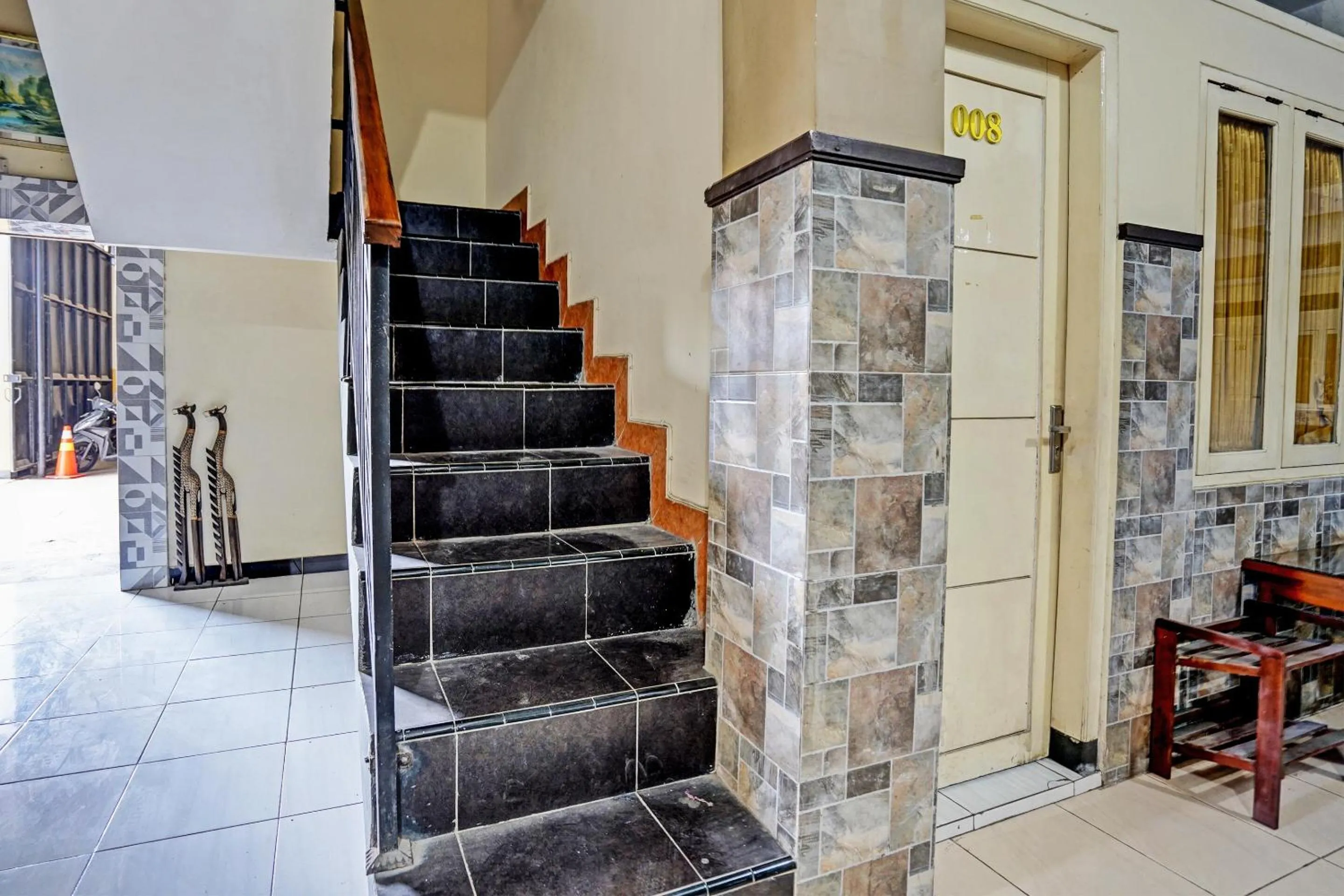 Lobby or reception in OYO Life 92773 Griya Trubus Syariah