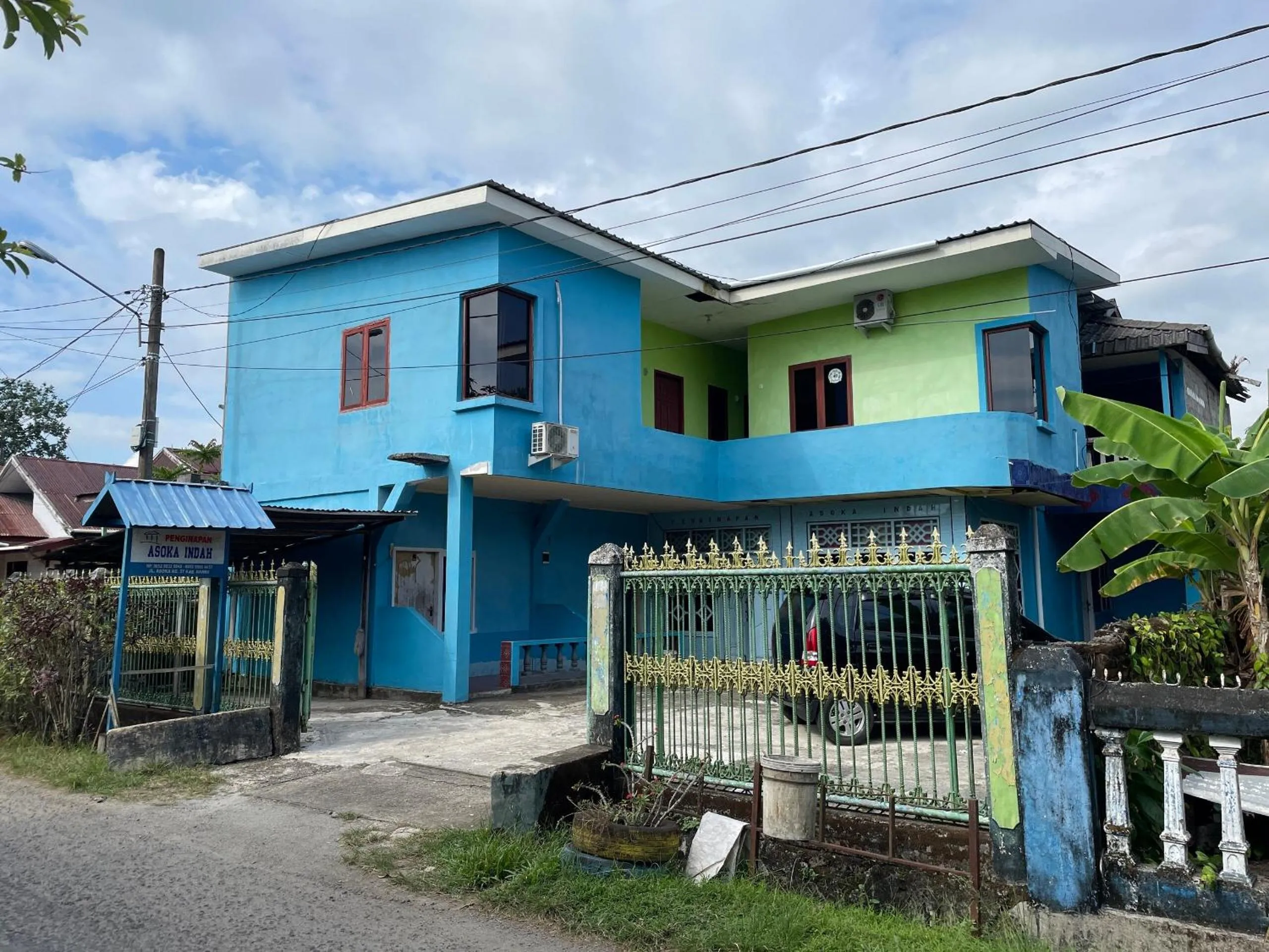 Facade/entrance in Hotel O Penginapan Asoka Indah Near PT. PLN (persero) Gardu Induk Barru