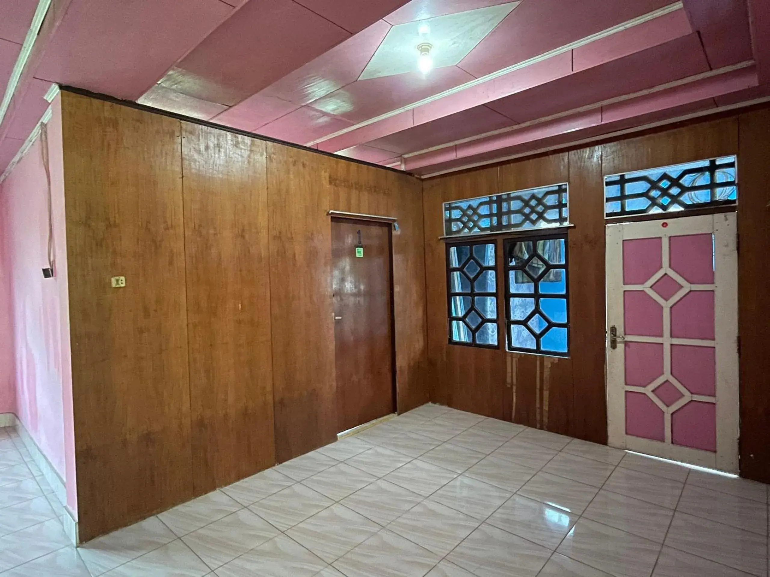 Lobby or reception in Hotel O Penginapan Asoka Indah Near PT. PLN (persero) Gardu Induk Barru Lobby or reception in Hotel O Penginapan Asoka Indah Near PT. PLN (persero) Gardu Induk Barru