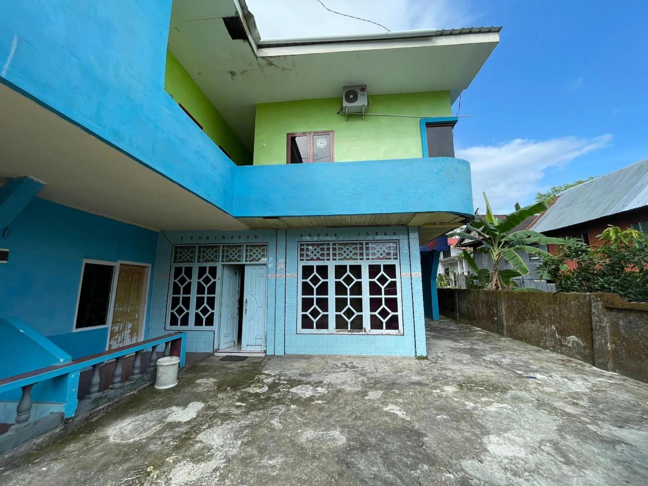 Lobby or reception in Hotel O Penginapan Asoka Indah Near PT. PLN (persero) Gardu Induk Barru