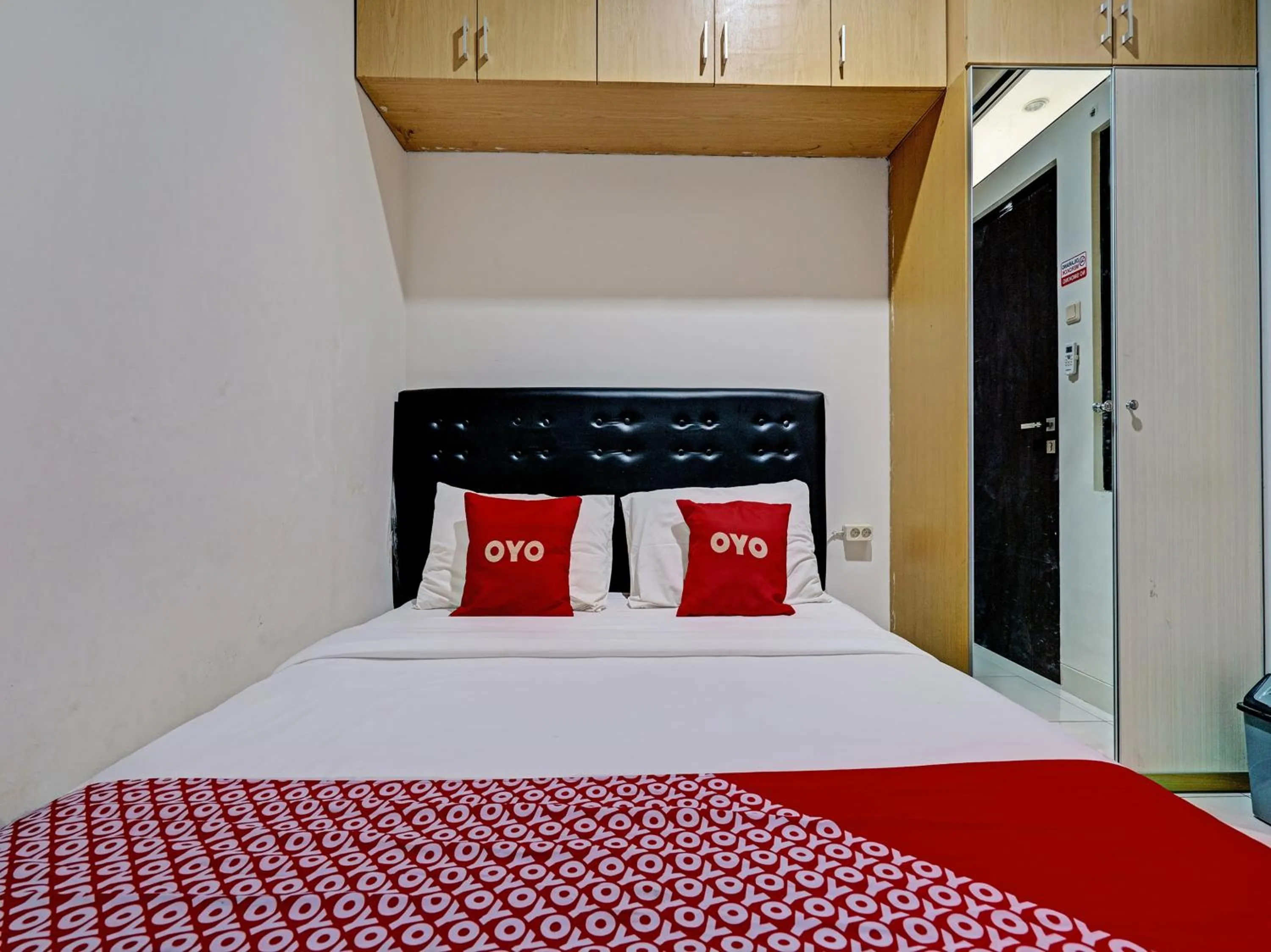 Bedroom in Hotel O Losmen Diah Syariah