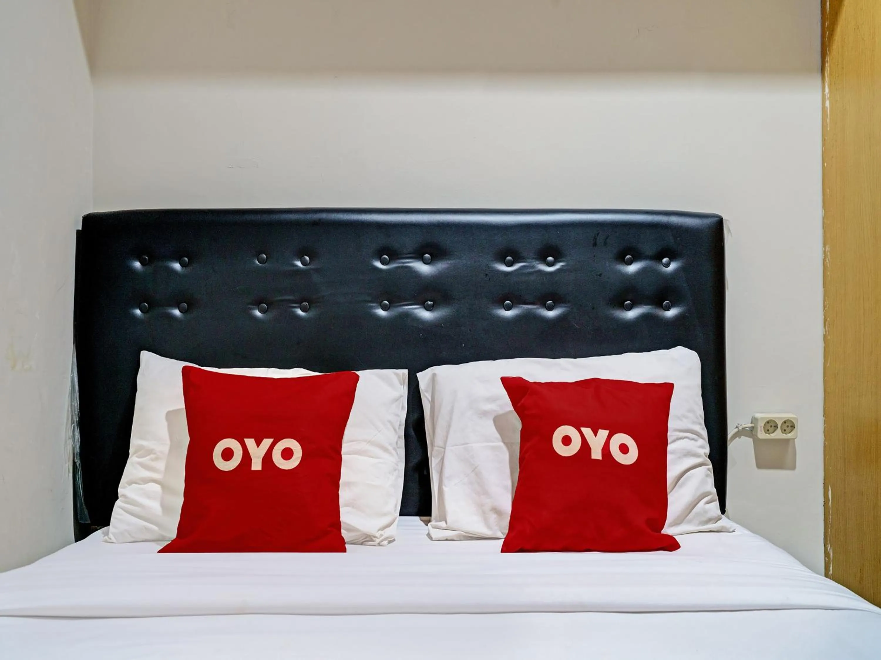 Bedroom in Hotel O Losmen Diah Syariah