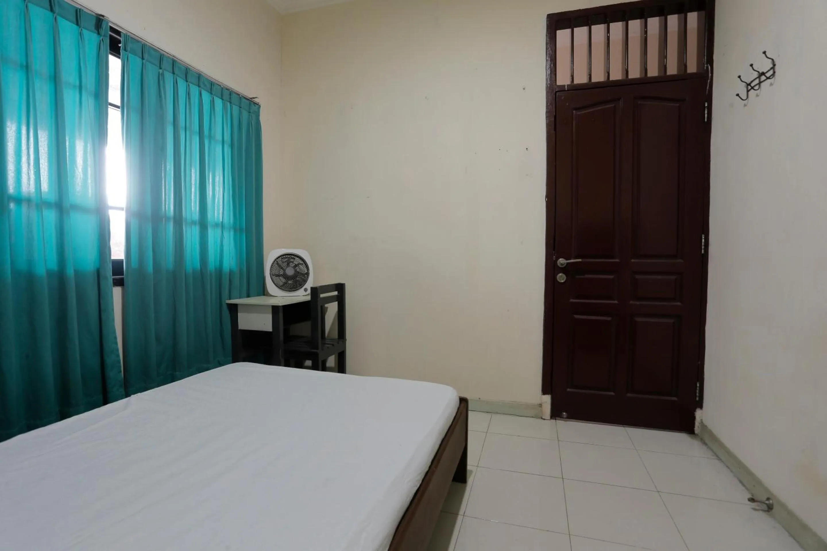 Bedroom, Bed in Hotel O Rumah Kost Kita Tarakan