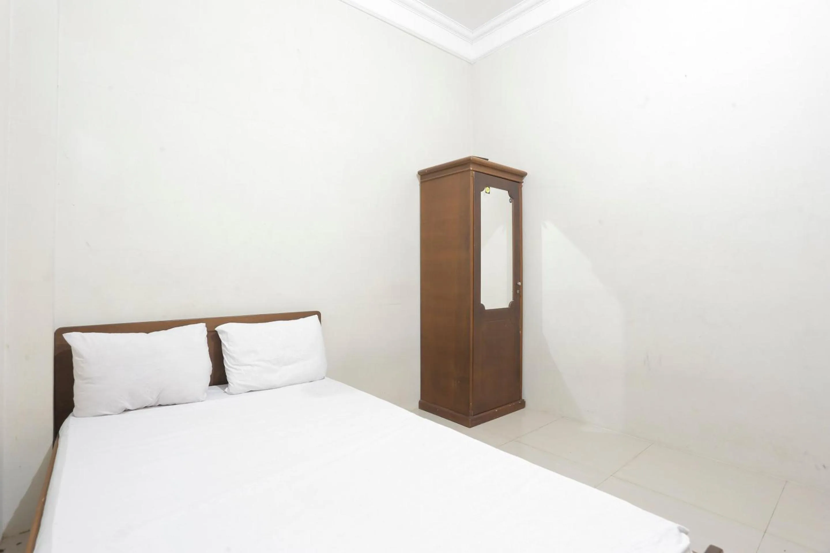 Bedroom, Bed in Hotel O Rumah Kost Kita Tarakan
