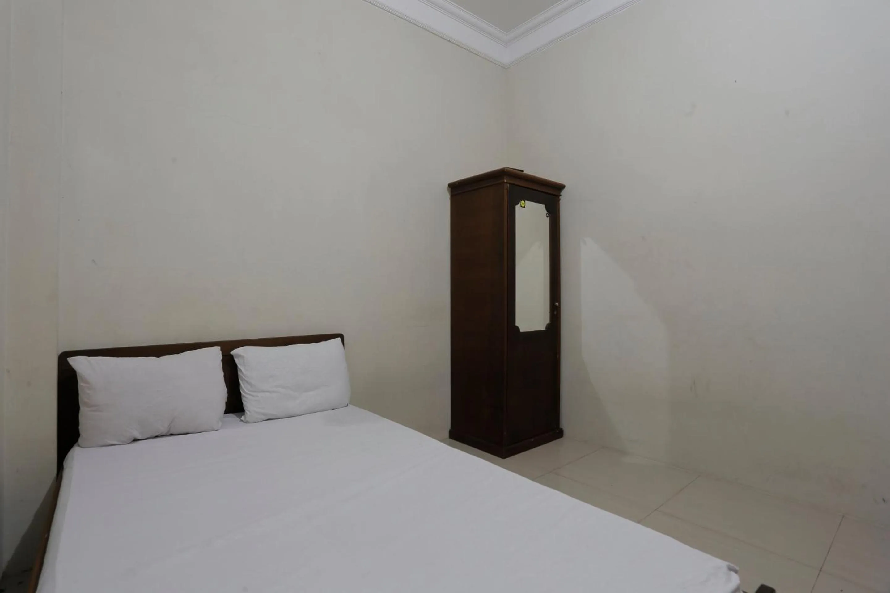 Bedroom, Bed in Hotel O Rumah Kost Kita Tarakan