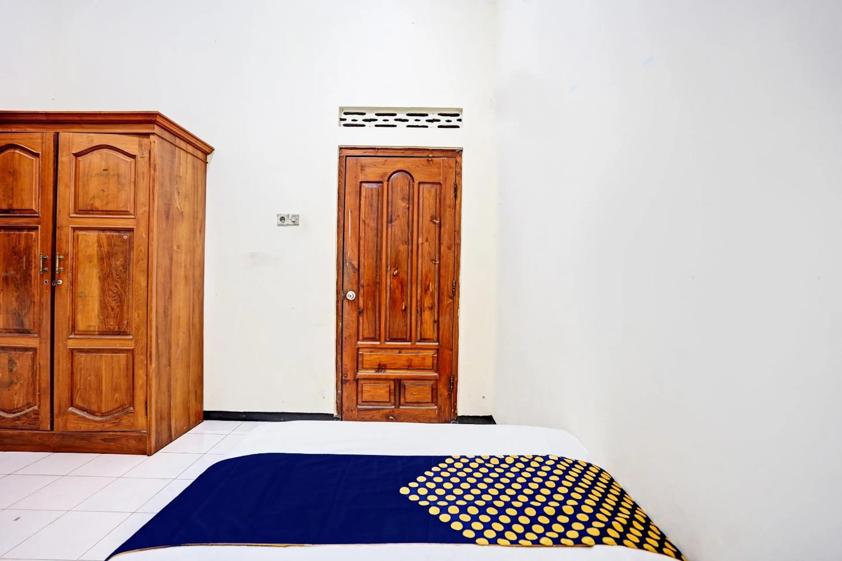 Bedroom, Bed in OYO Life 92785 Wisma Trubus Syariah