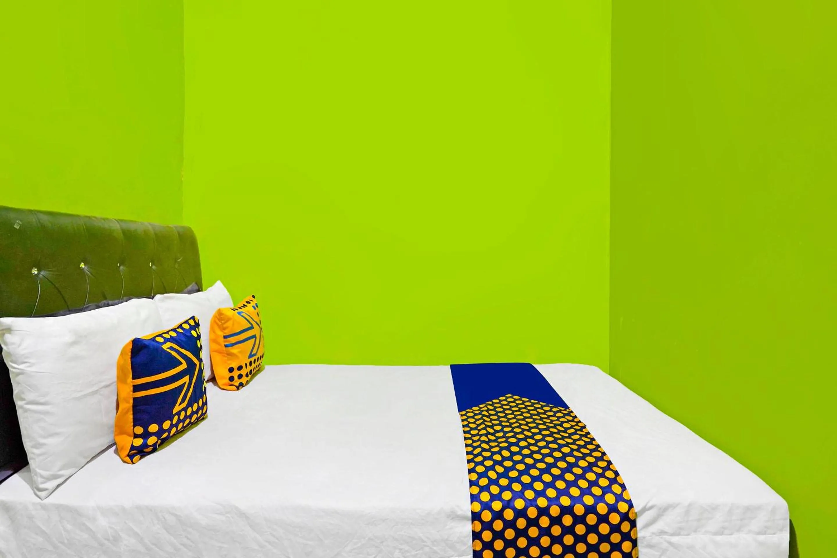 Bedroom, Bed in Hotel O Homestay Barokah