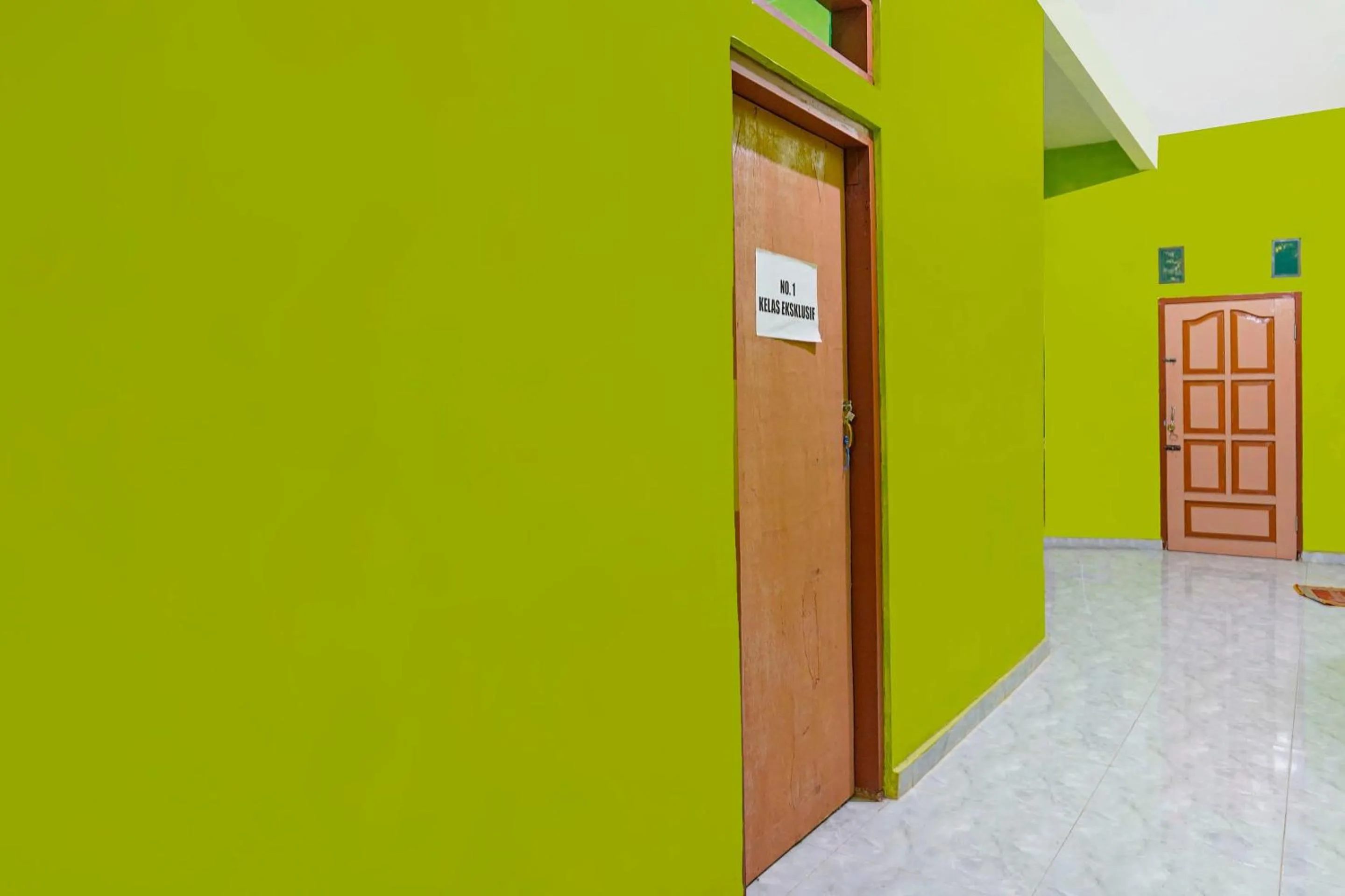 Lobby or reception in Hotel O Homestay Barokah