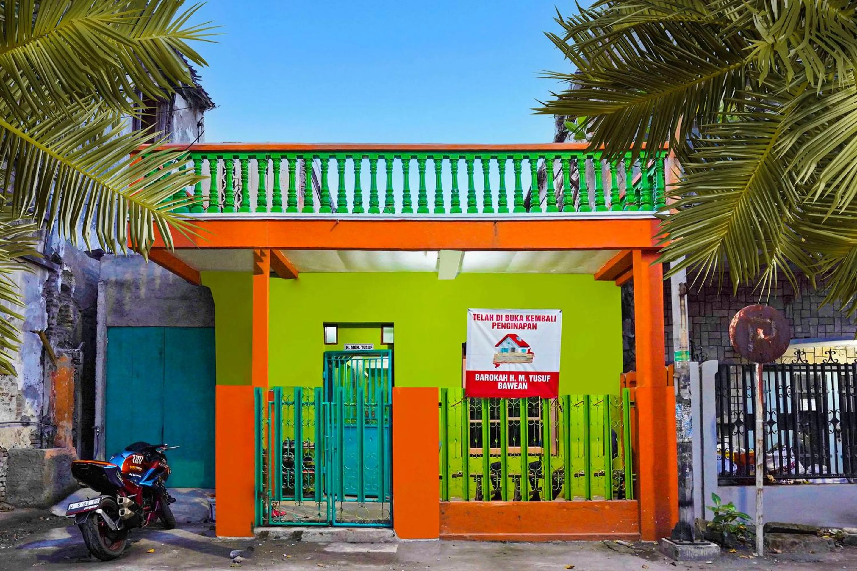 Facade/entrance in Hotel O Homestay Barokah