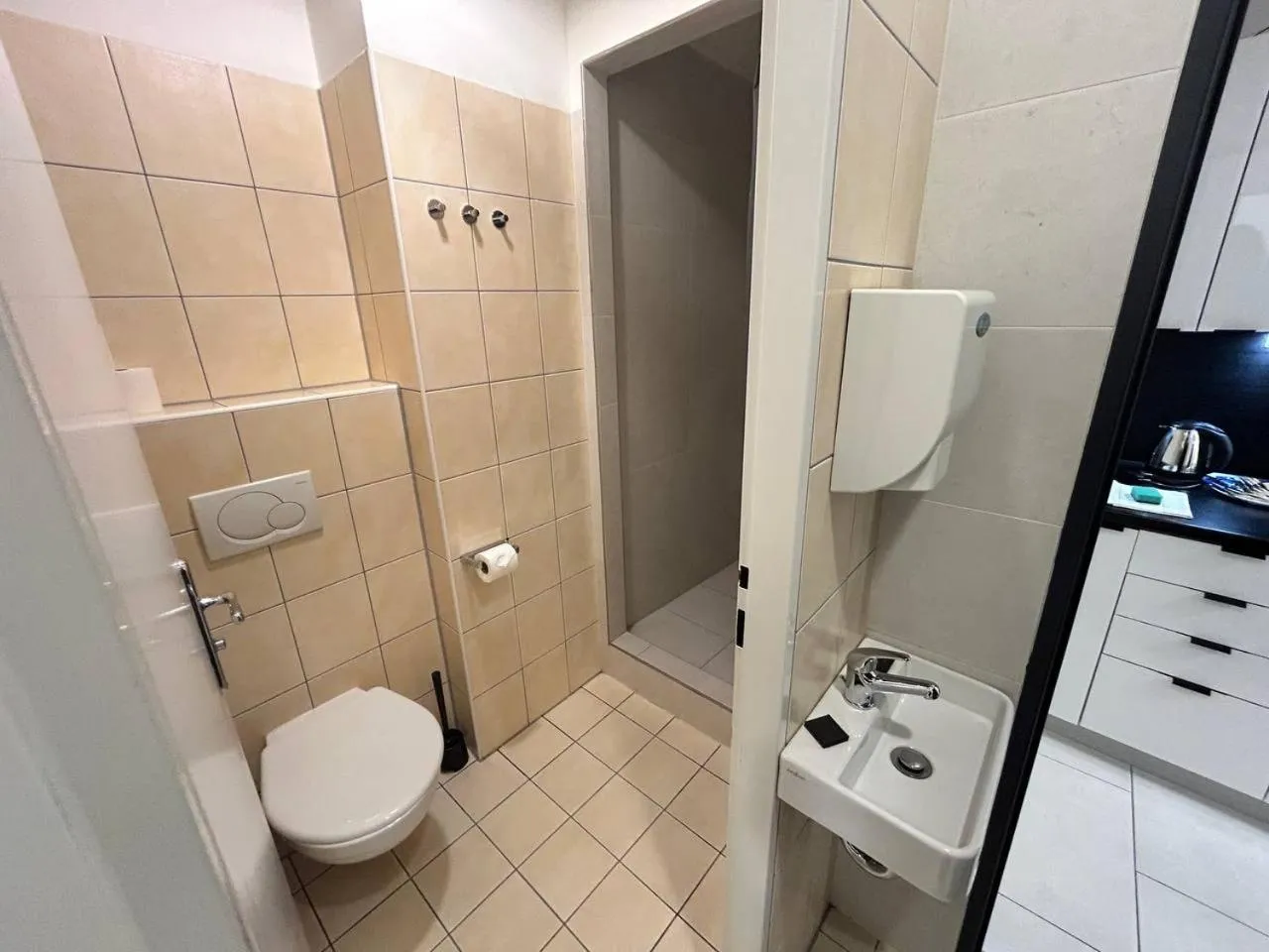 Shower in Powder Tower Suites