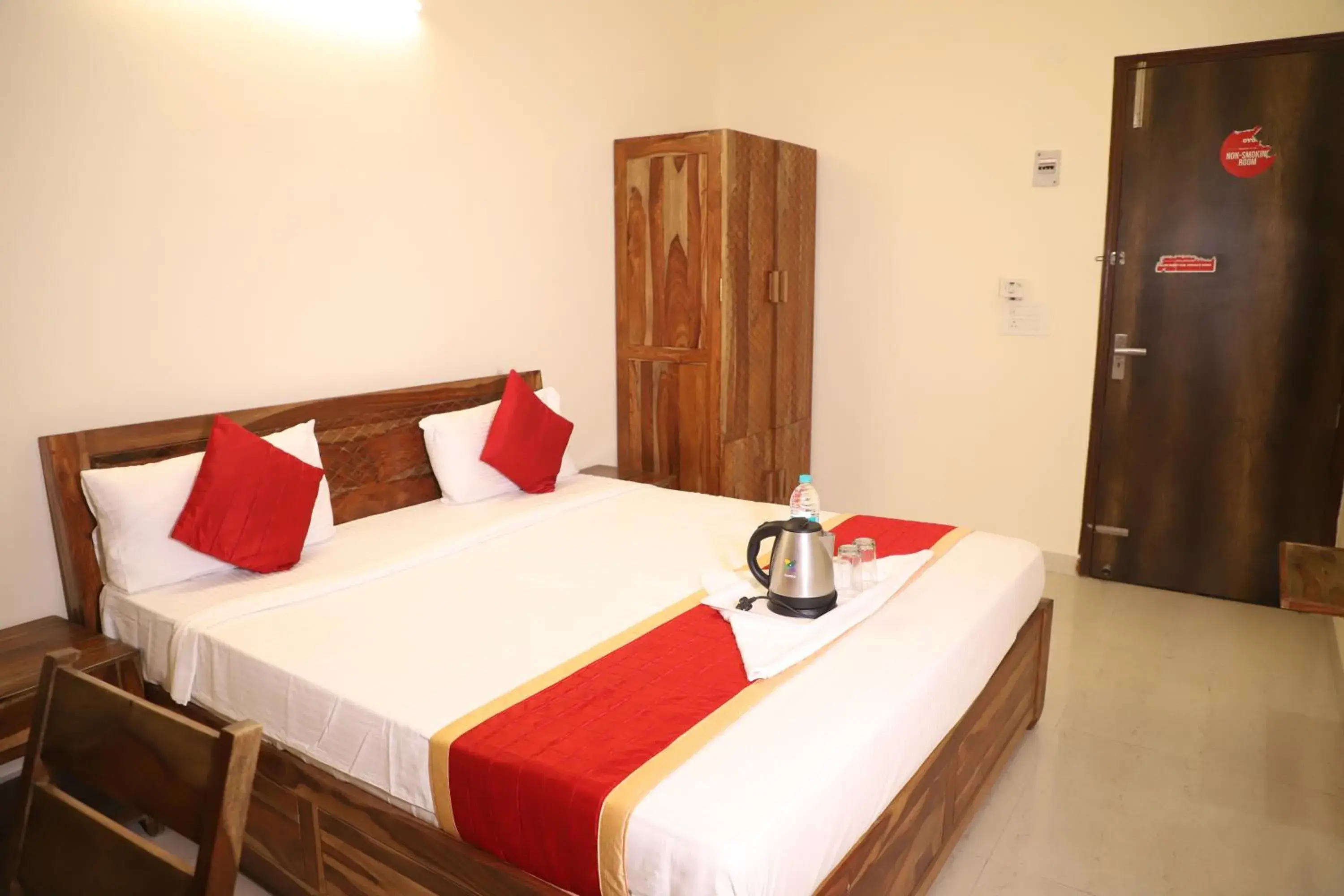 Bed in Hotel The York - Couple-unfriendly hotel Bed in Hotel The York - Couple-unfriendly hotel