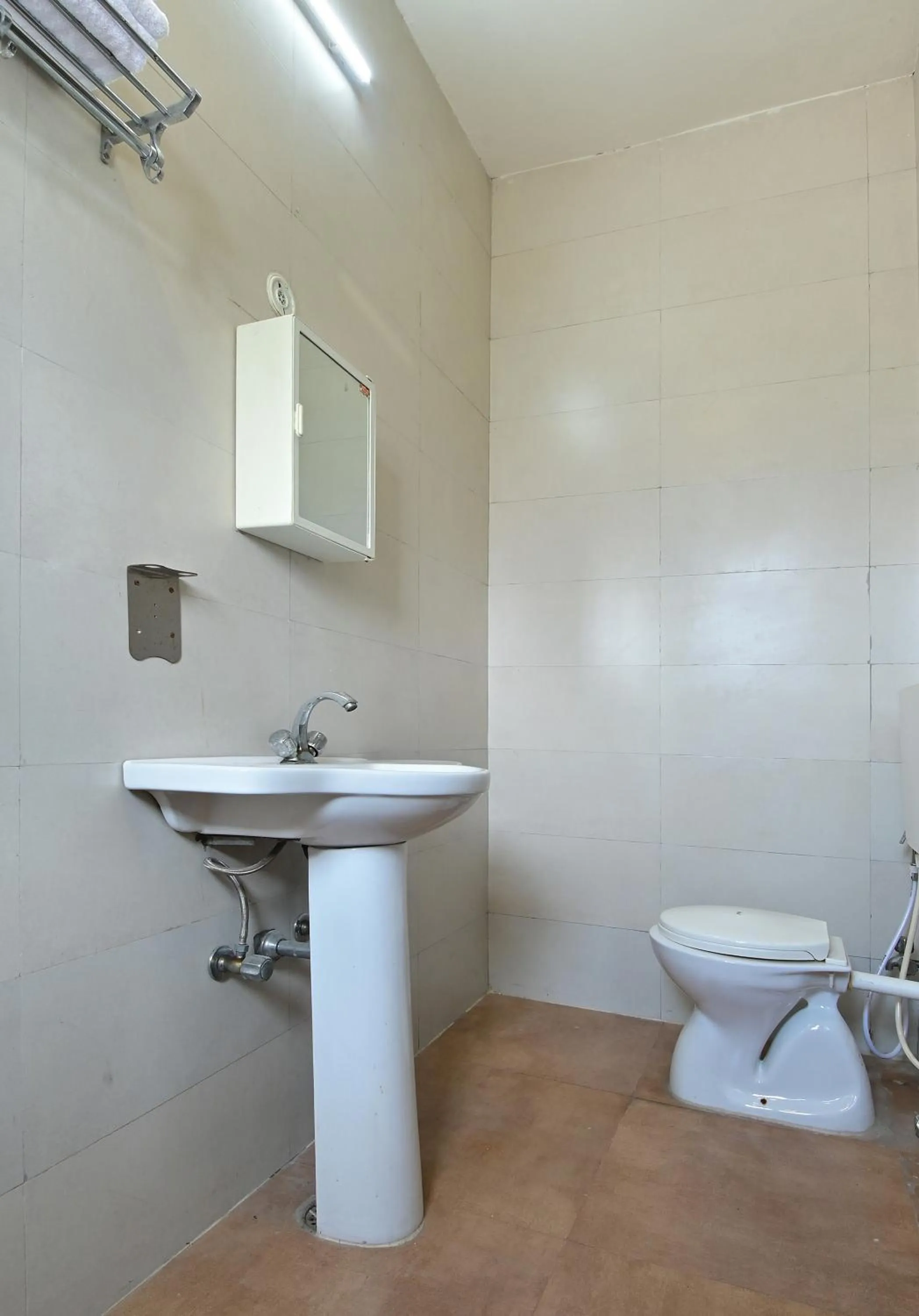 Toilet in Hotel The York - Couple-unfriendly hotel