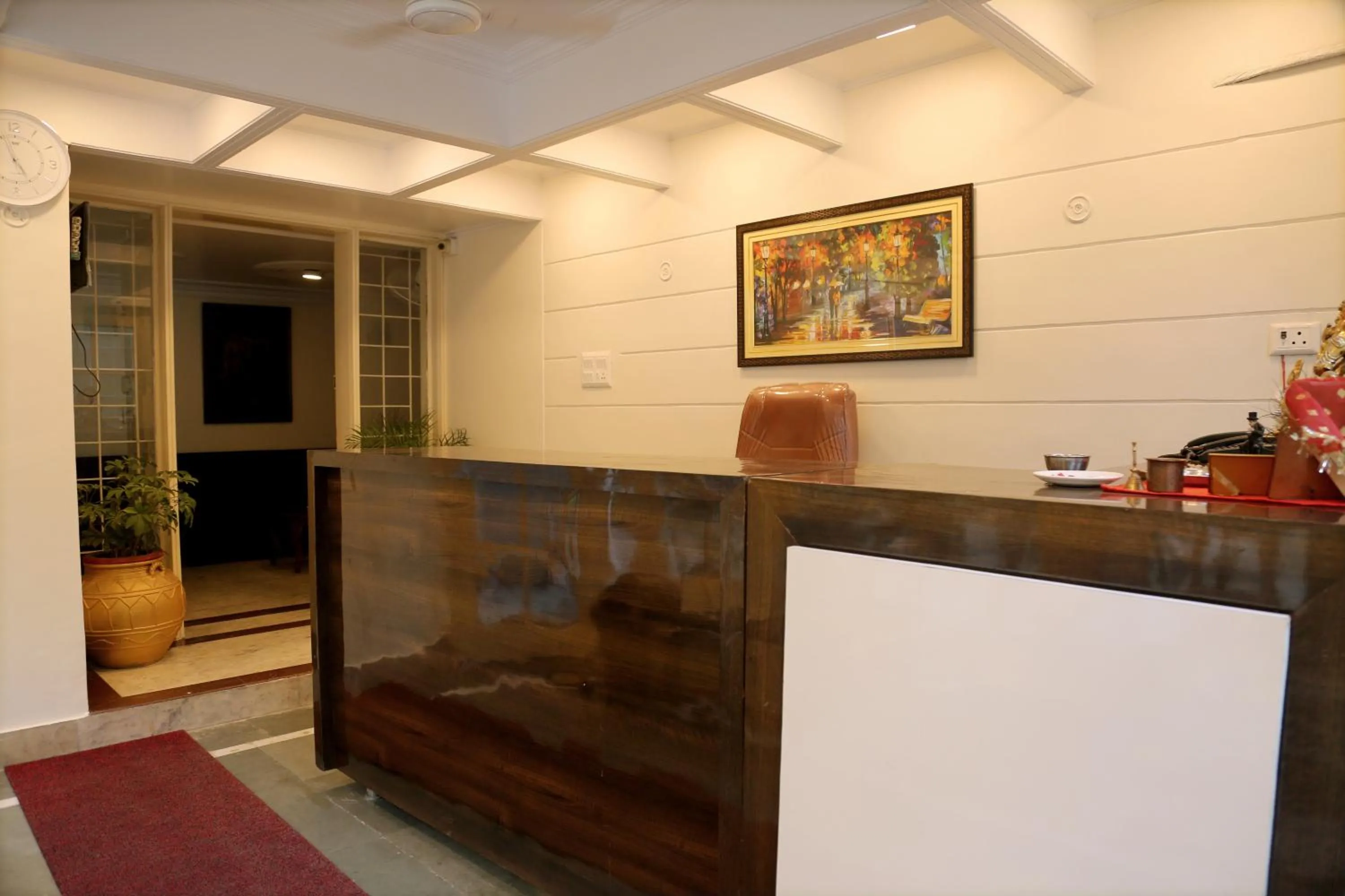 Lobby or reception in Hotel The York - Couple-unfriendly hotel