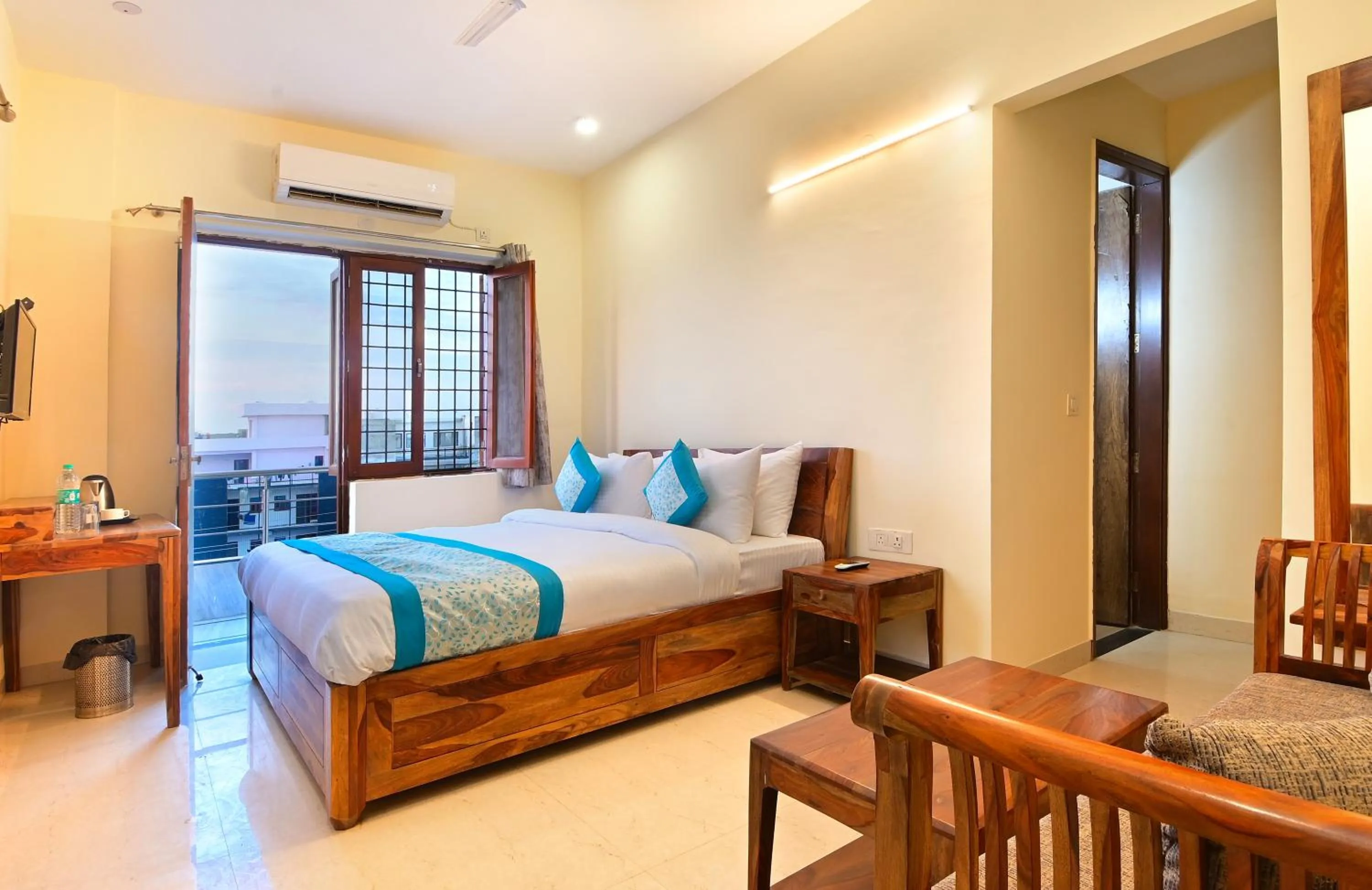 Bed in Hotel The York - Couple-unfriendly hotel