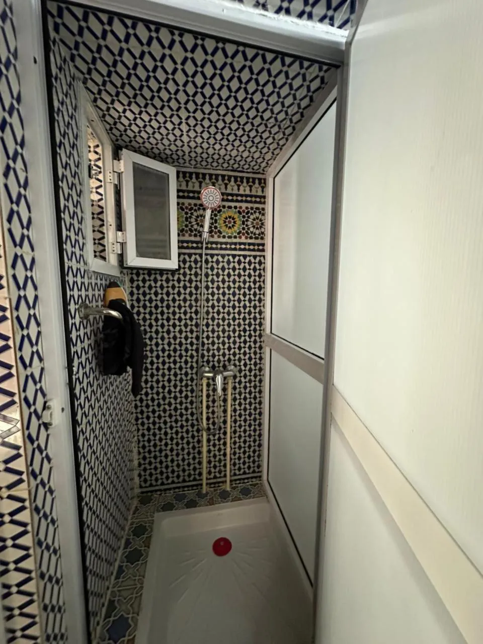 Shower in Riad Baba