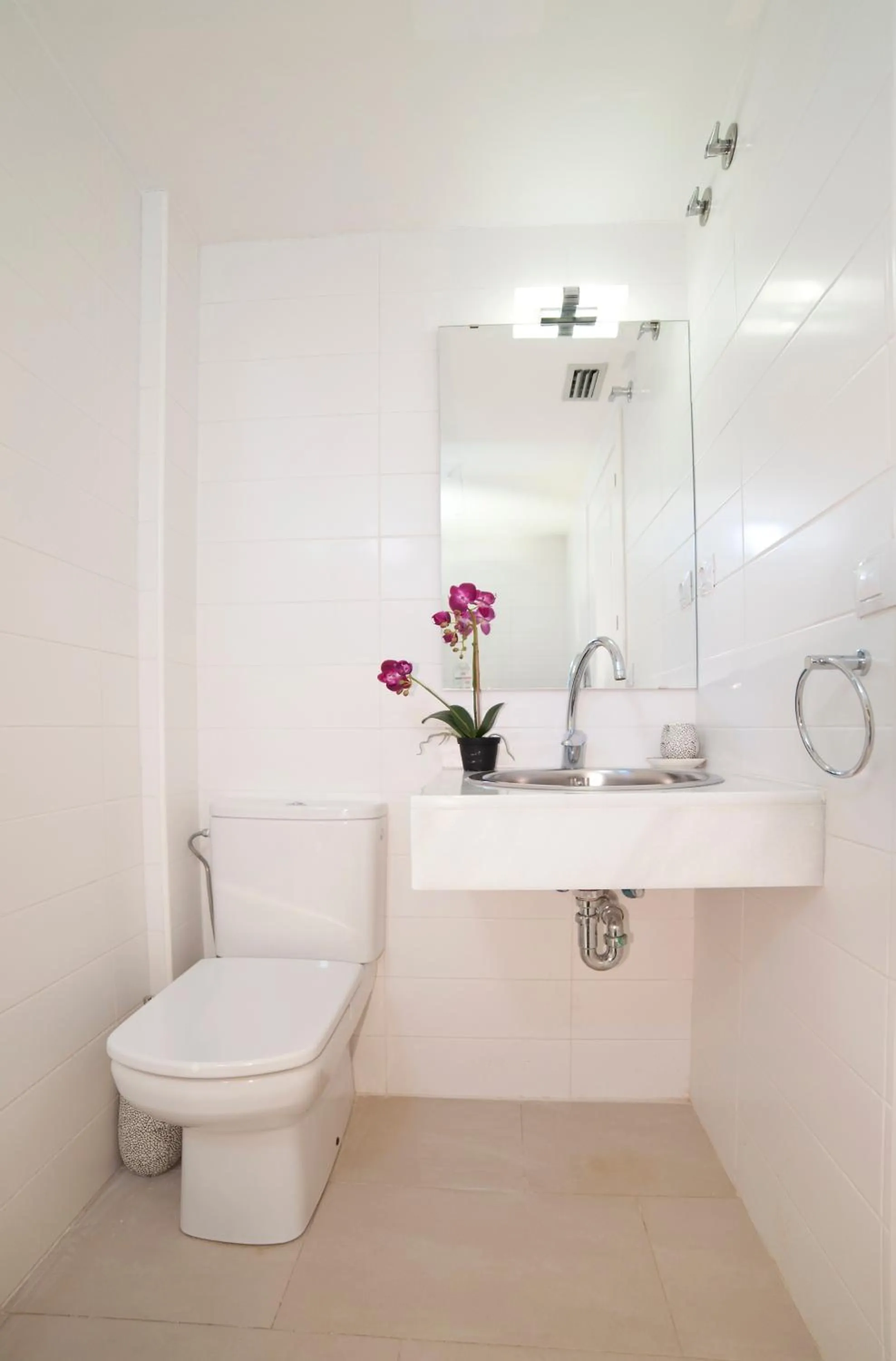 Toilet in Modern Duplex in Sitges with Private Parking, Sea Views & Terrace