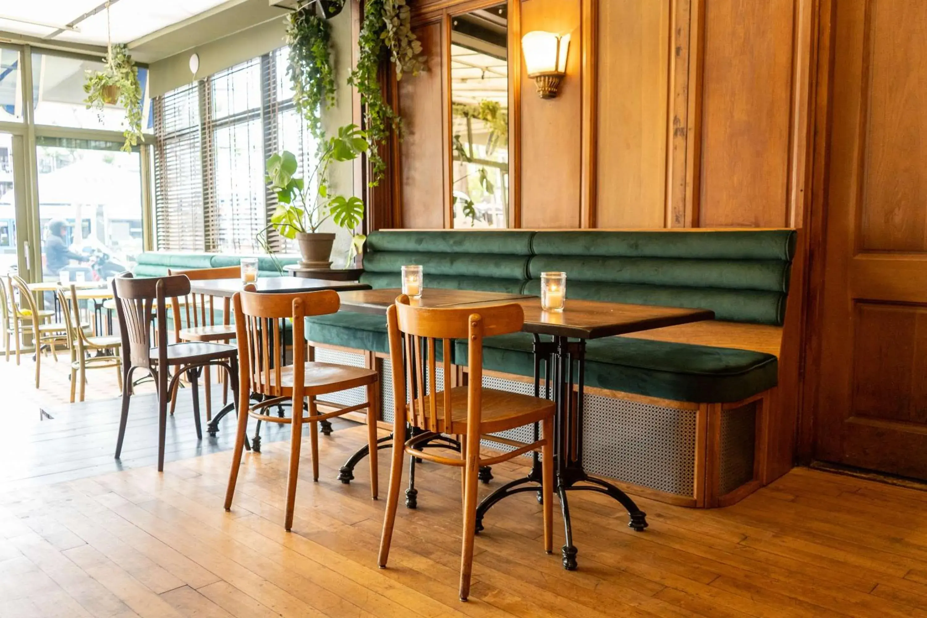 Lounge or bar in NH Amsterdam Schiller Lounge or bar in NH Amsterdam Schiller