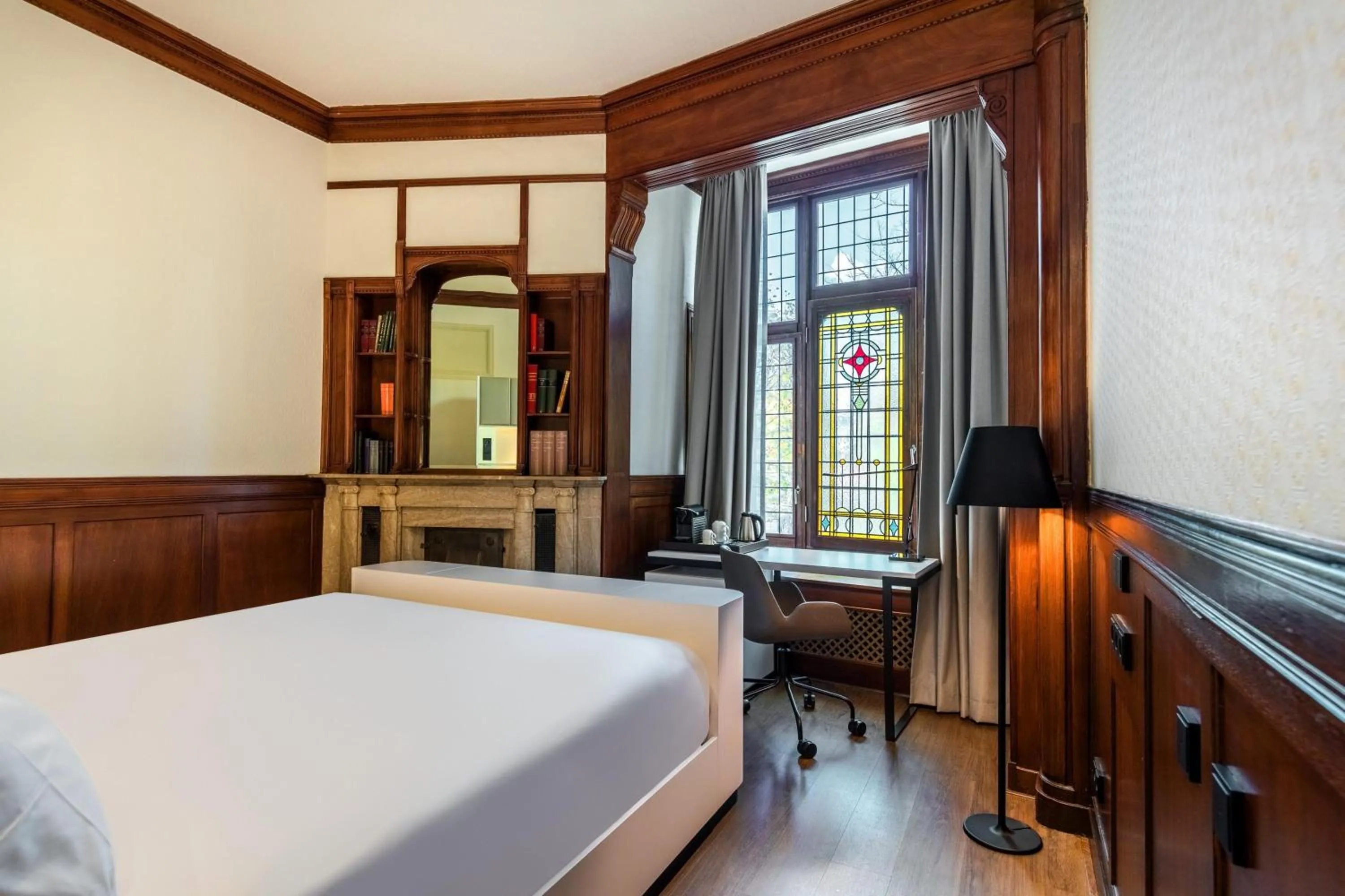 Bedroom, Bed in NH Amsterdam Schiller