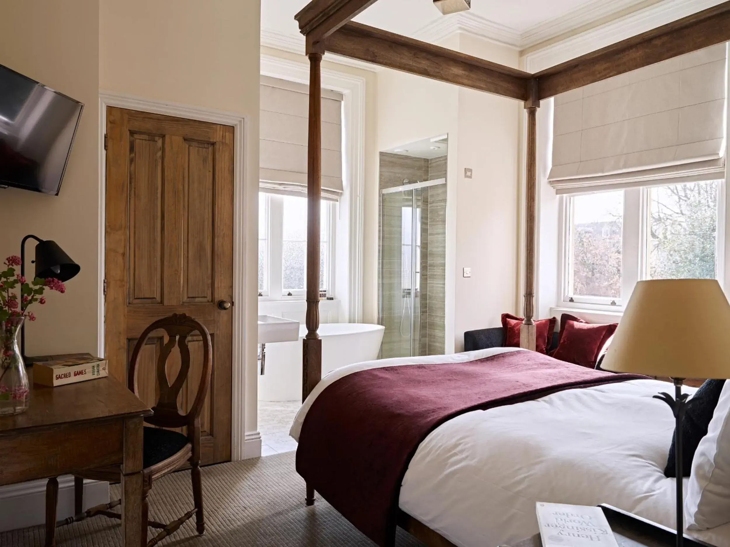 Bedroom, Bed in Cotswold Grange Bedroom, Bed in Cotswold Grange