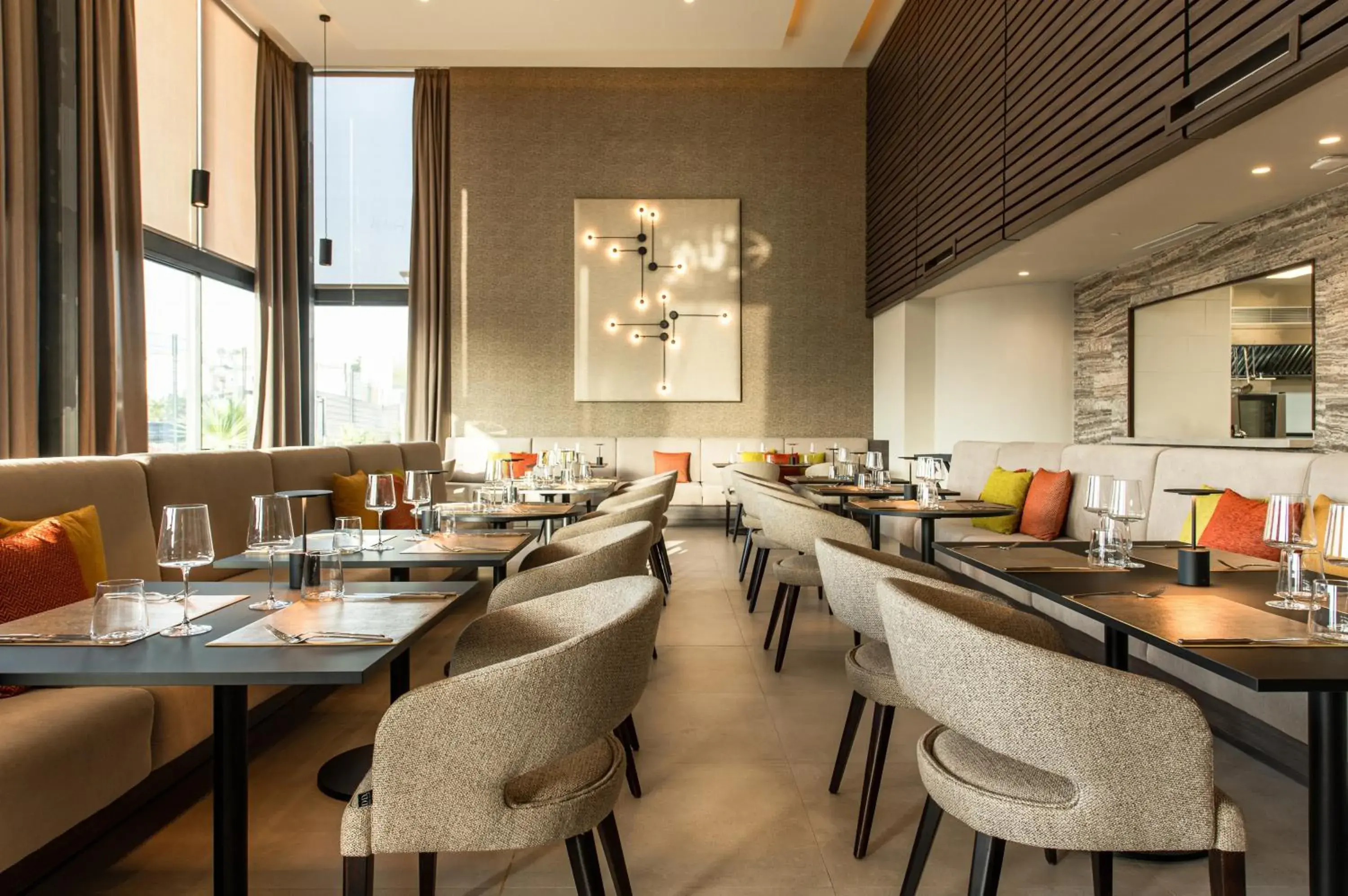 Restaurant/places to eat in Amarilla Golf Residences Restaurant/places to eat in Amarilla Golf Residences