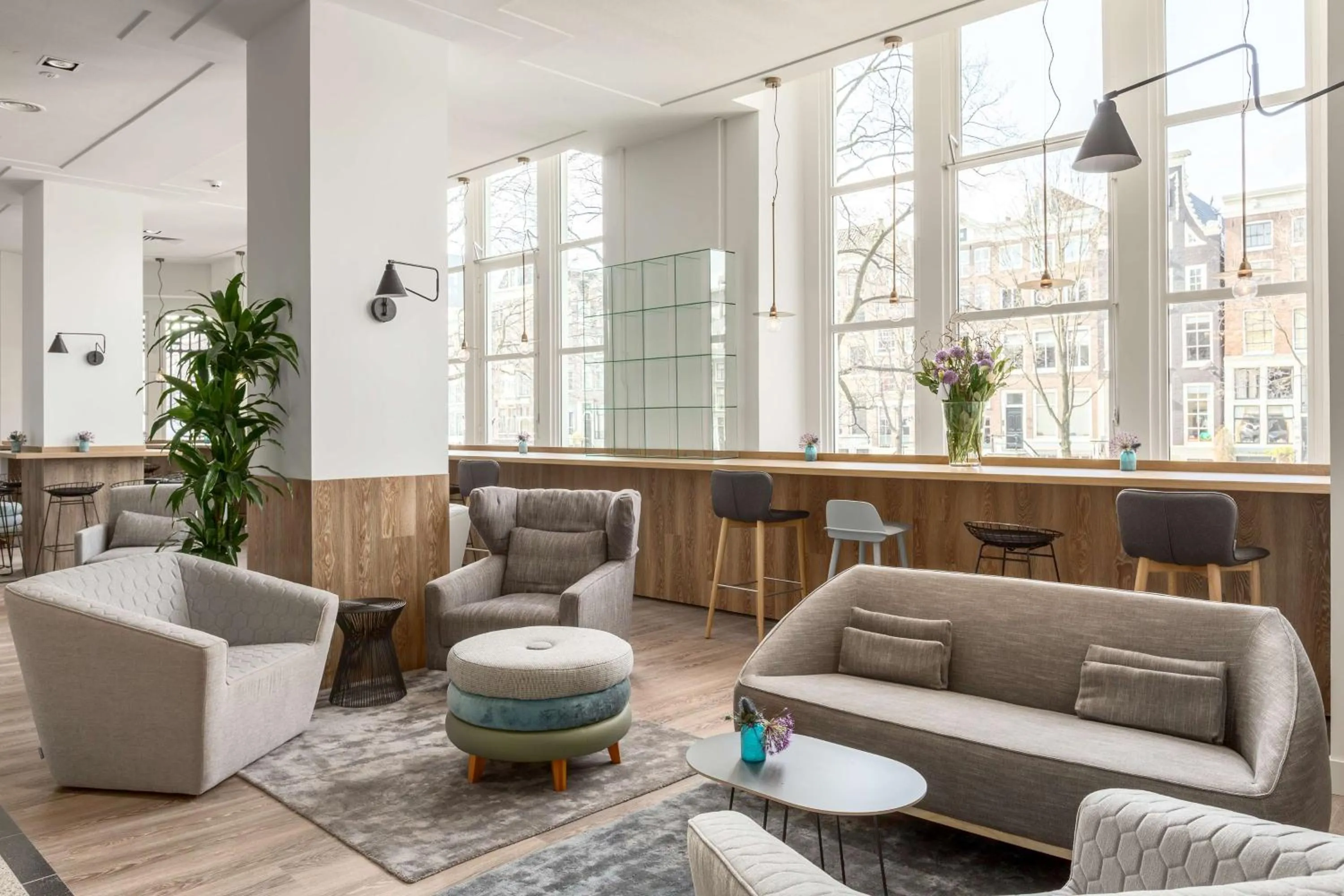 Lobby or reception in NH City Centre Amsterdam