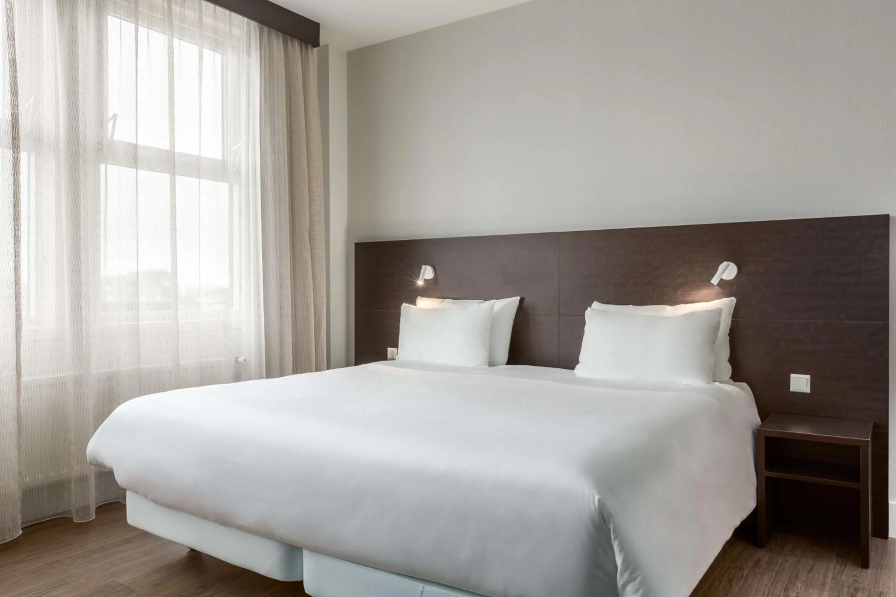 Standard Double or Twin Room in NH City Centre Amsterdam