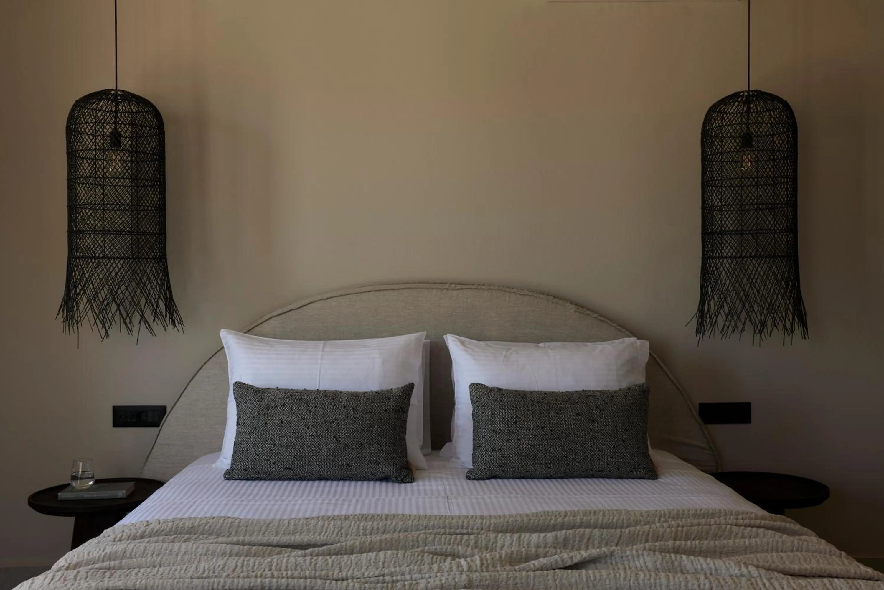 Bed in Naxian Rhapsody