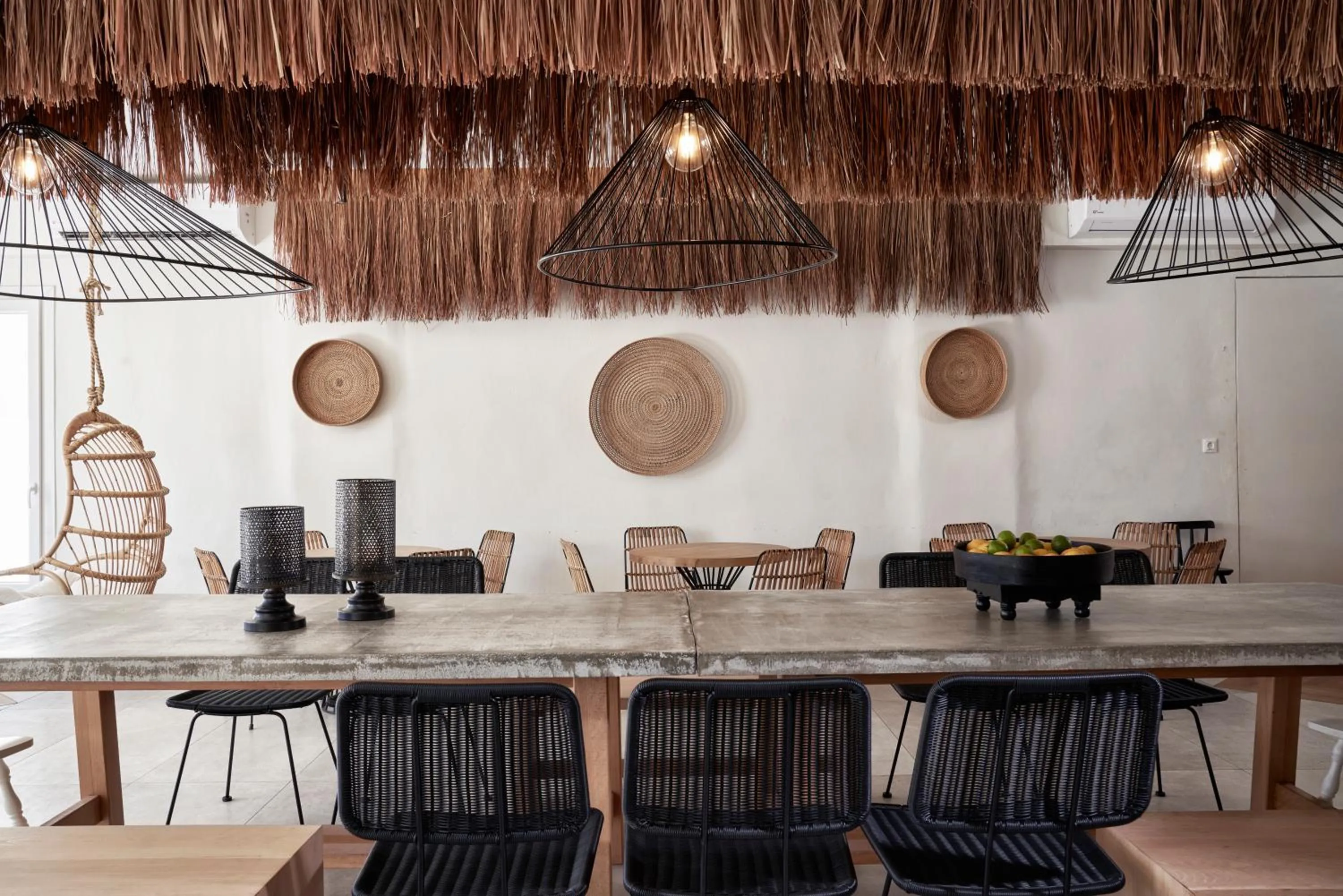 Restaurant/places to eat in Naxian Rhapsody