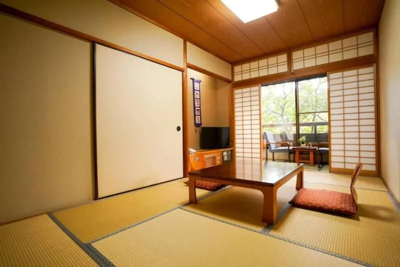 Photo of the whole room in Ryokan Misato