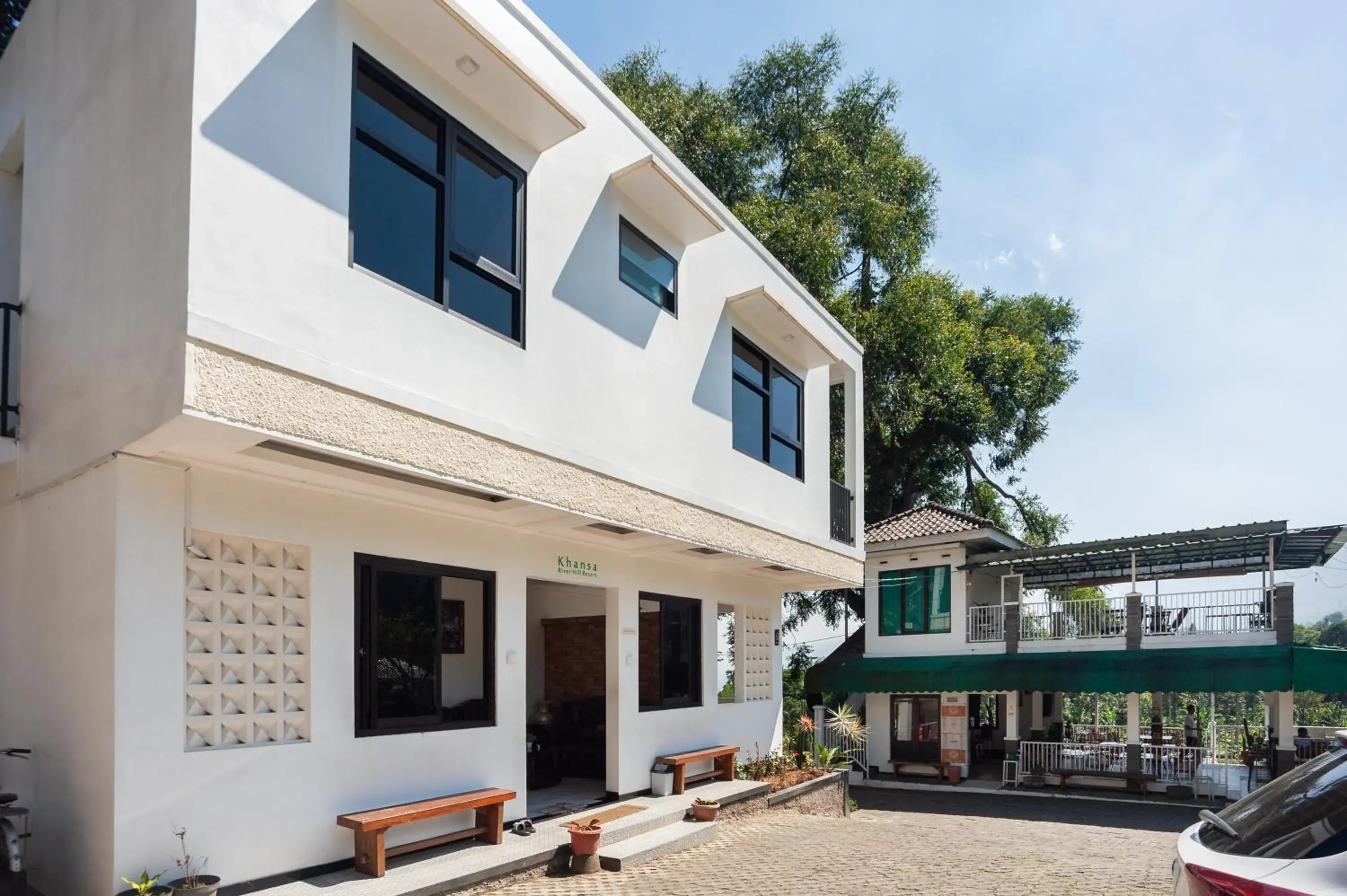 Property building in Urbanview Resort Syariah Khansa Cisarua Puncak by RedDoorz Property building in Urbanview Resort Syariah Khansa Cisarua Puncak by RedDoorz