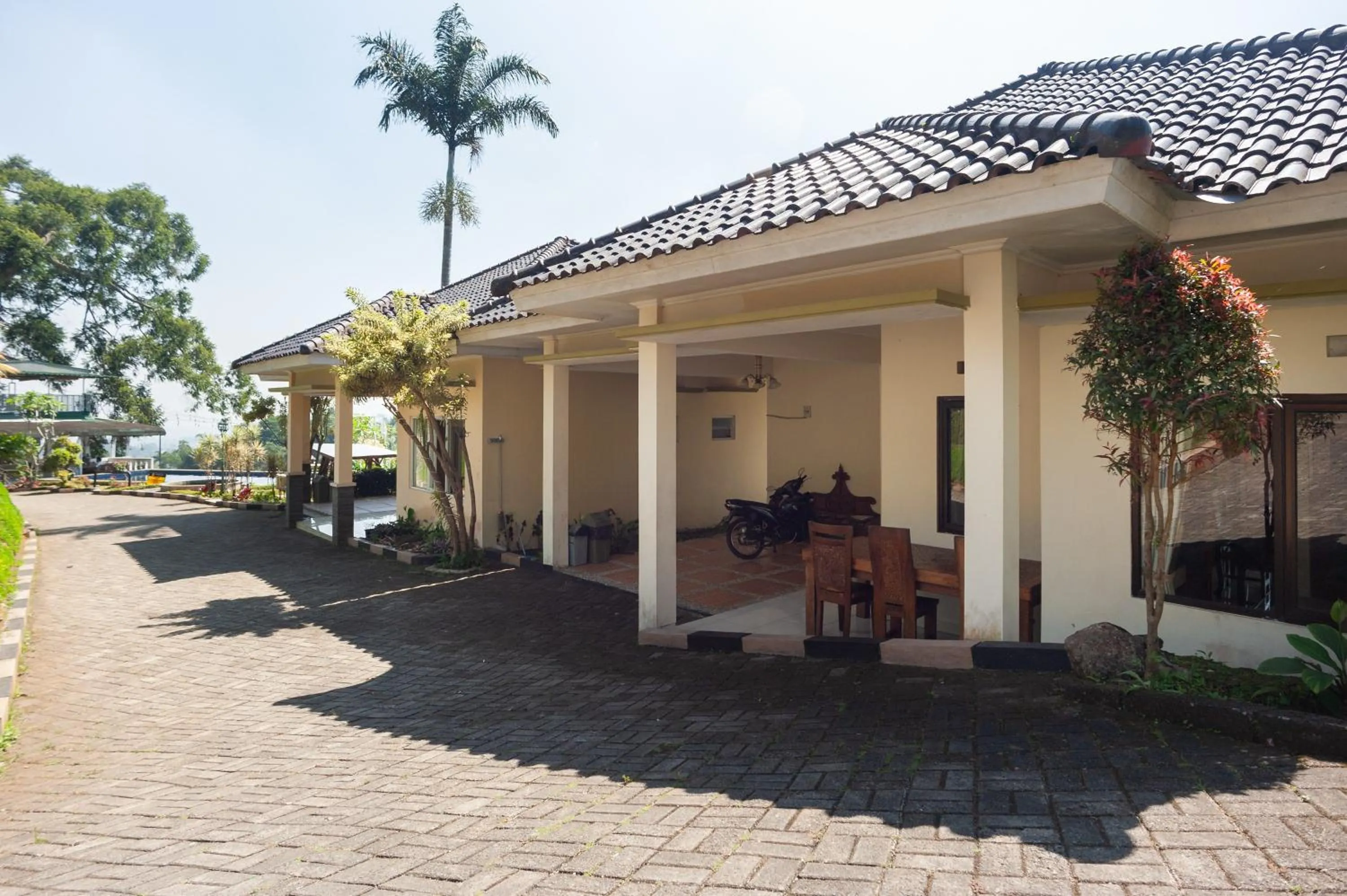 Property building in Urbanview Resort Syariah Khansa Cisarua Puncak by RedDoorz